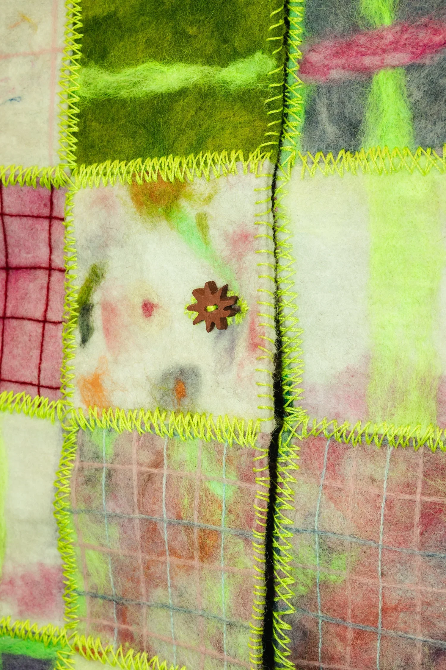 Quilt_felt_cabinet-detail-2.webp