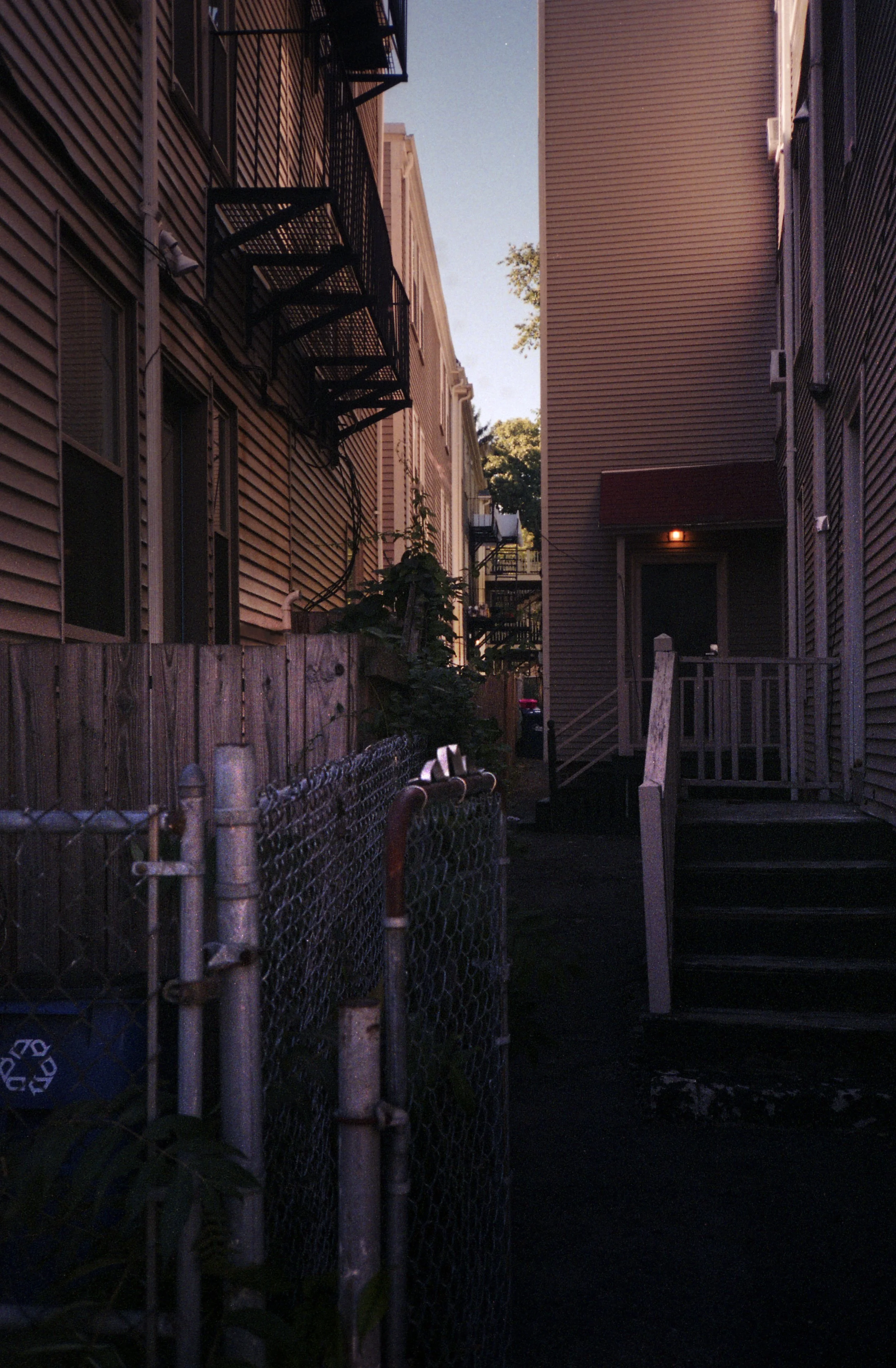 img023.jpg