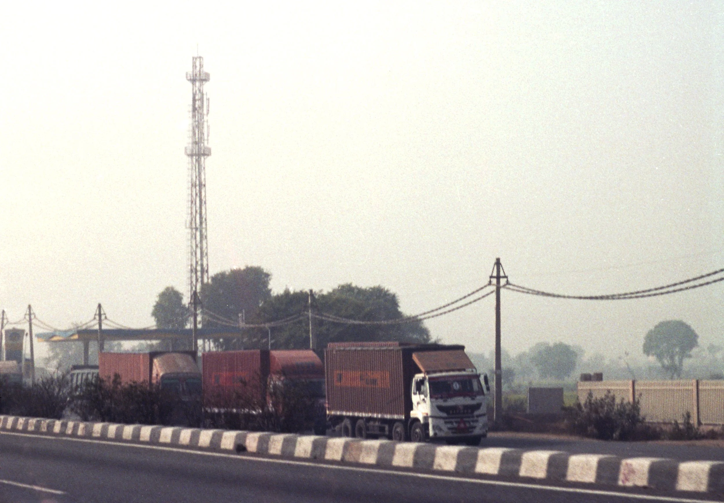 img004.jpg