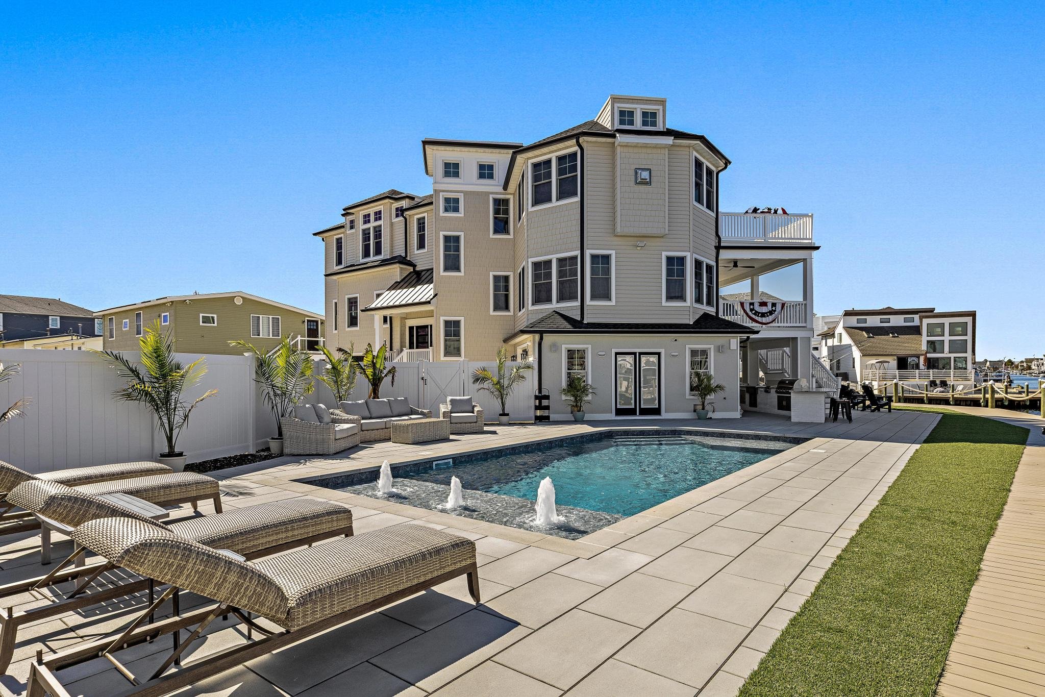 88 Weaver Dr (45).jpg