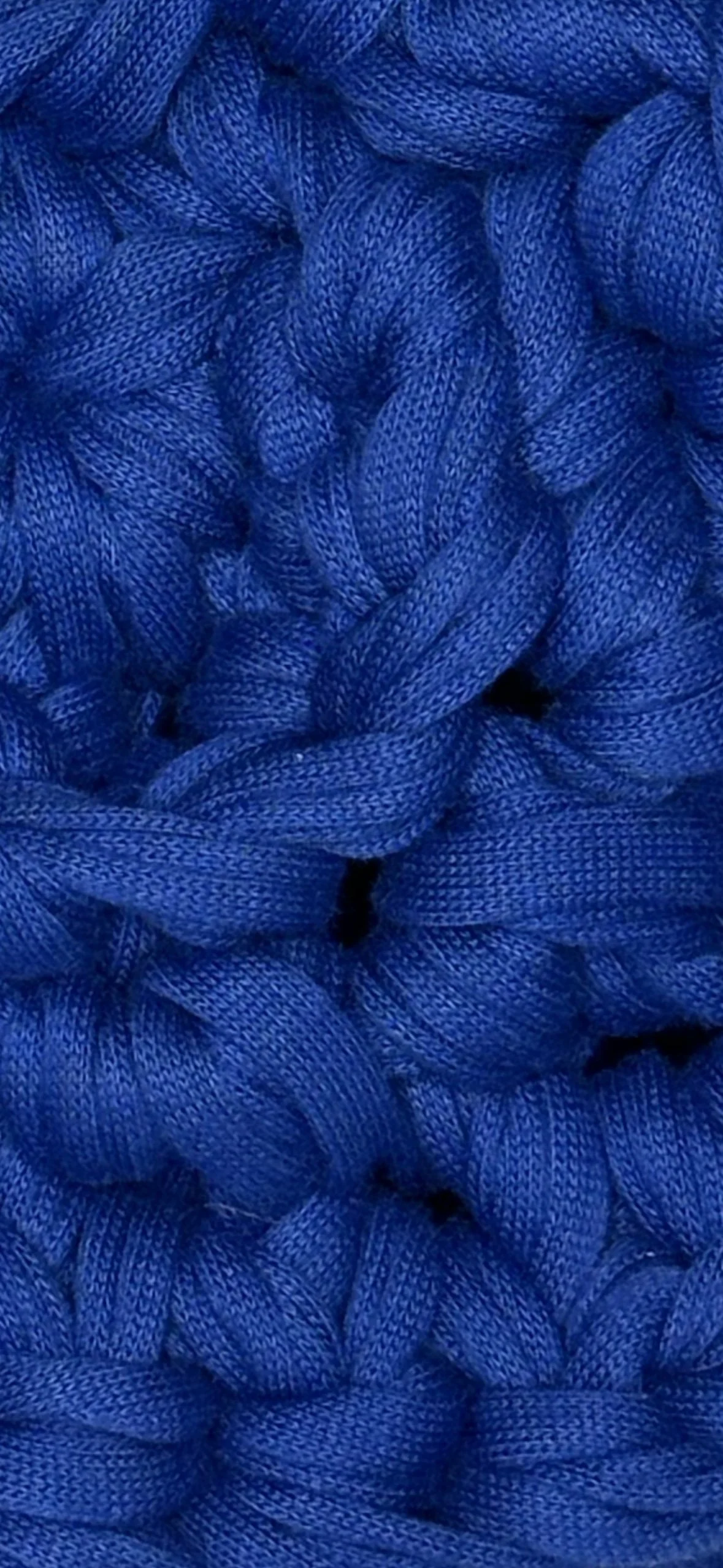 GraziaELECTRICBLUEzoom.jpg