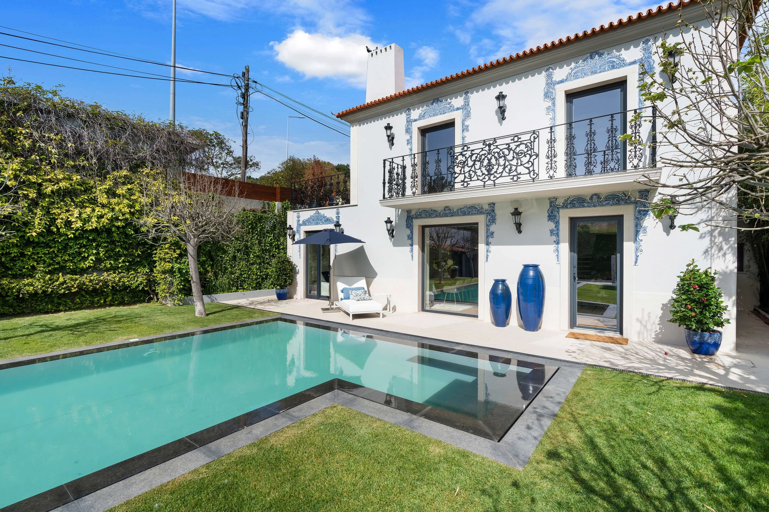 A PORTUGUESE HOME OF DISTINCTION 