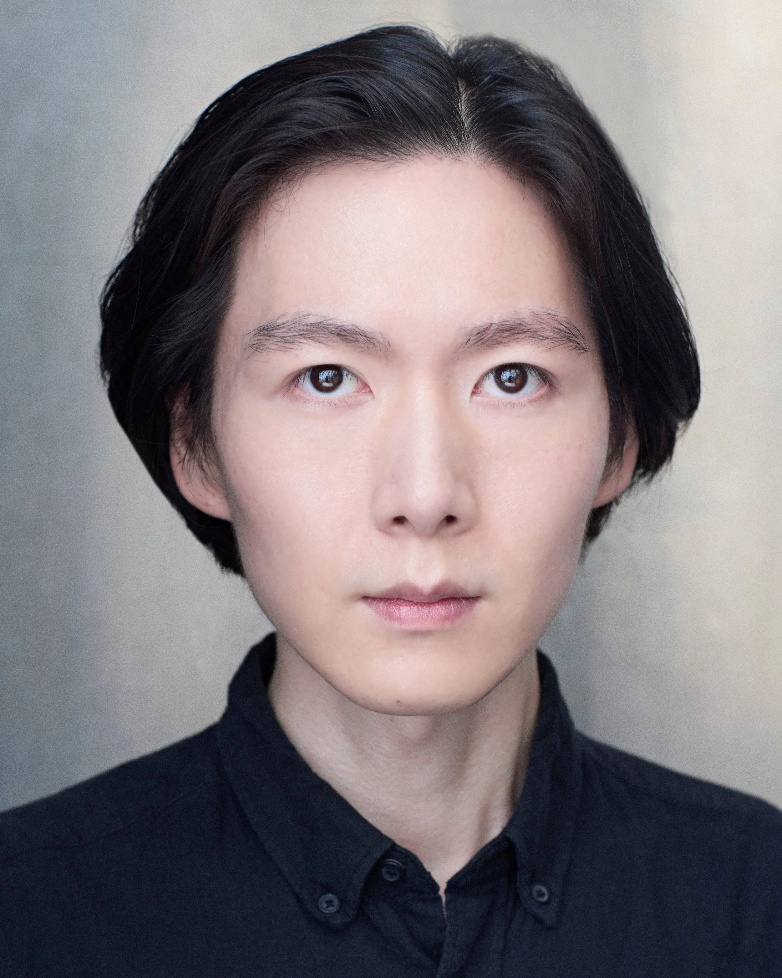 Jun Noh Headshot 2.jpg