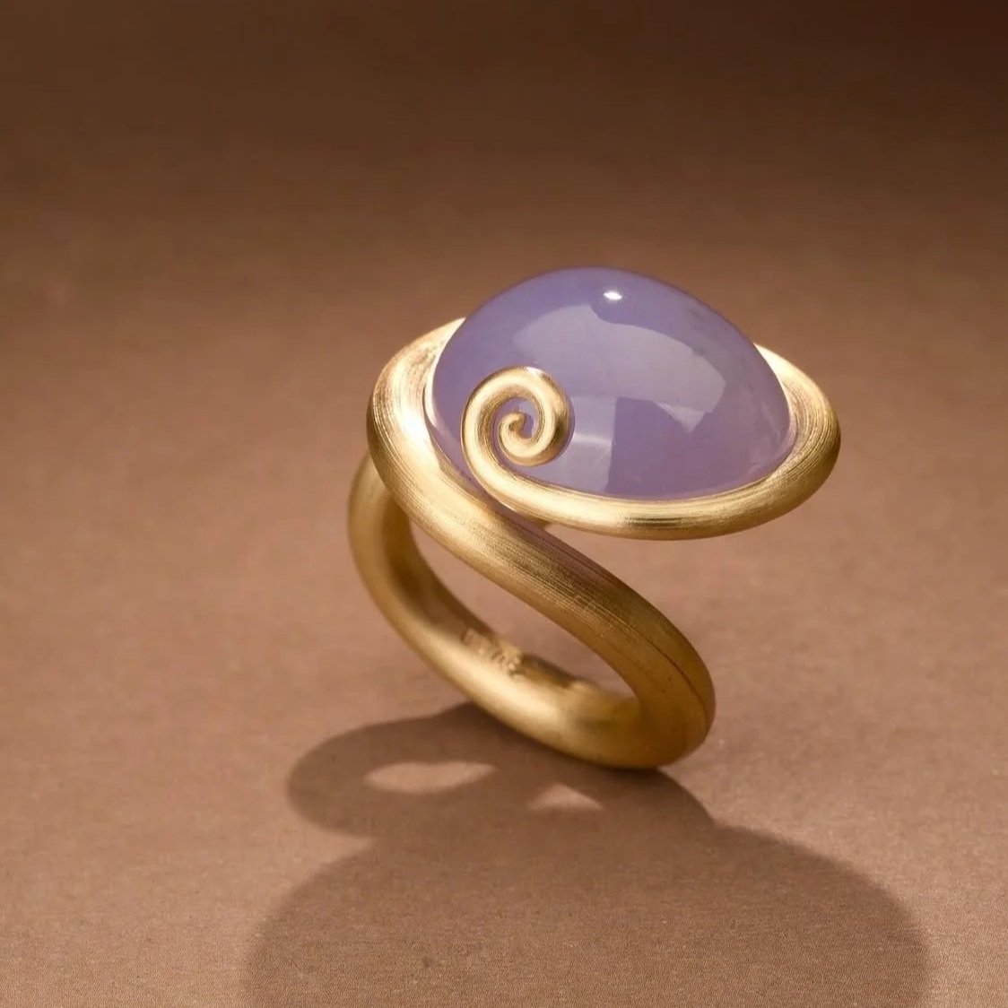 Dutch Jeweler Leen Heyne