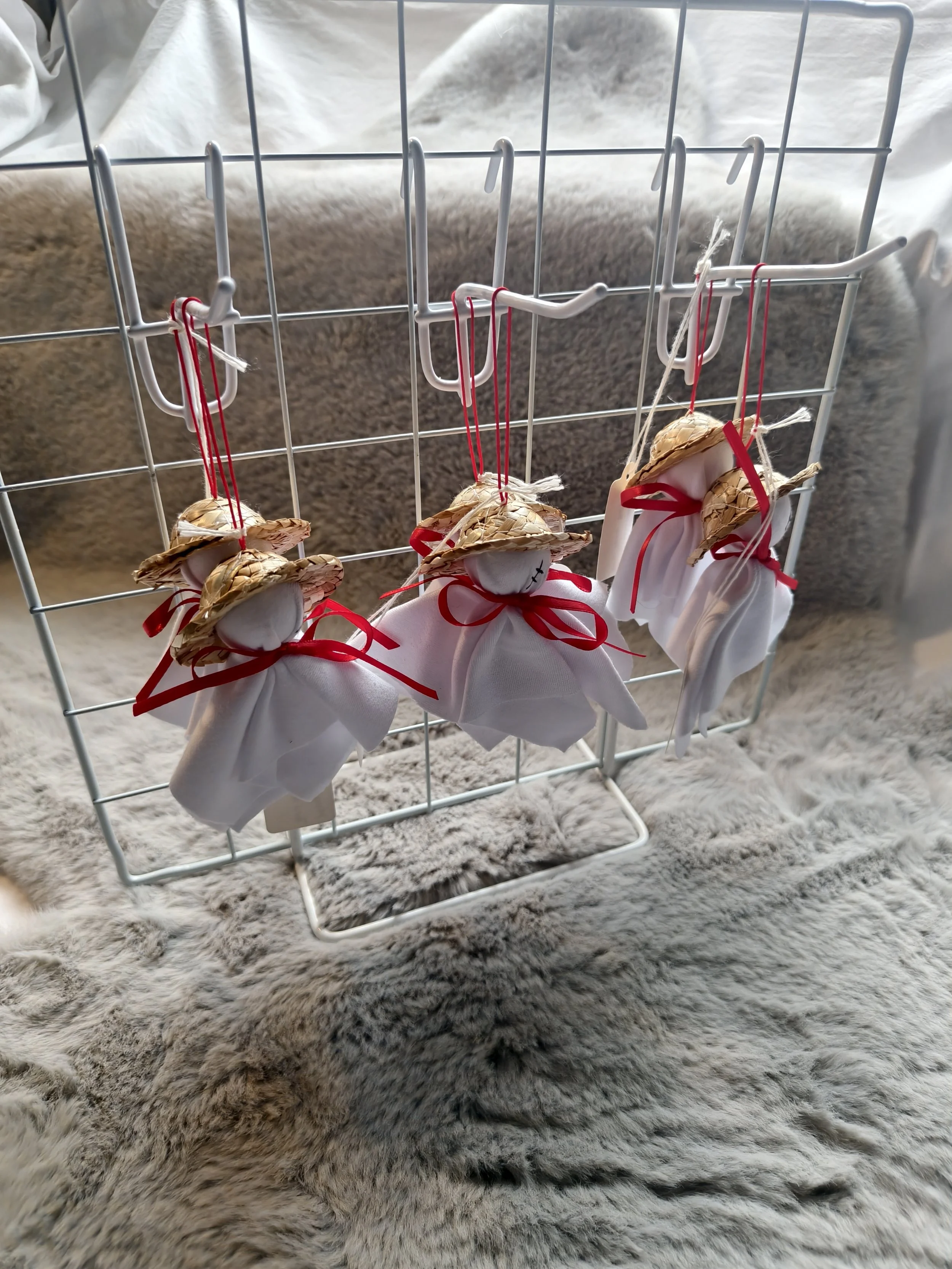 Teru Teru Bozu's "Mugiwara"