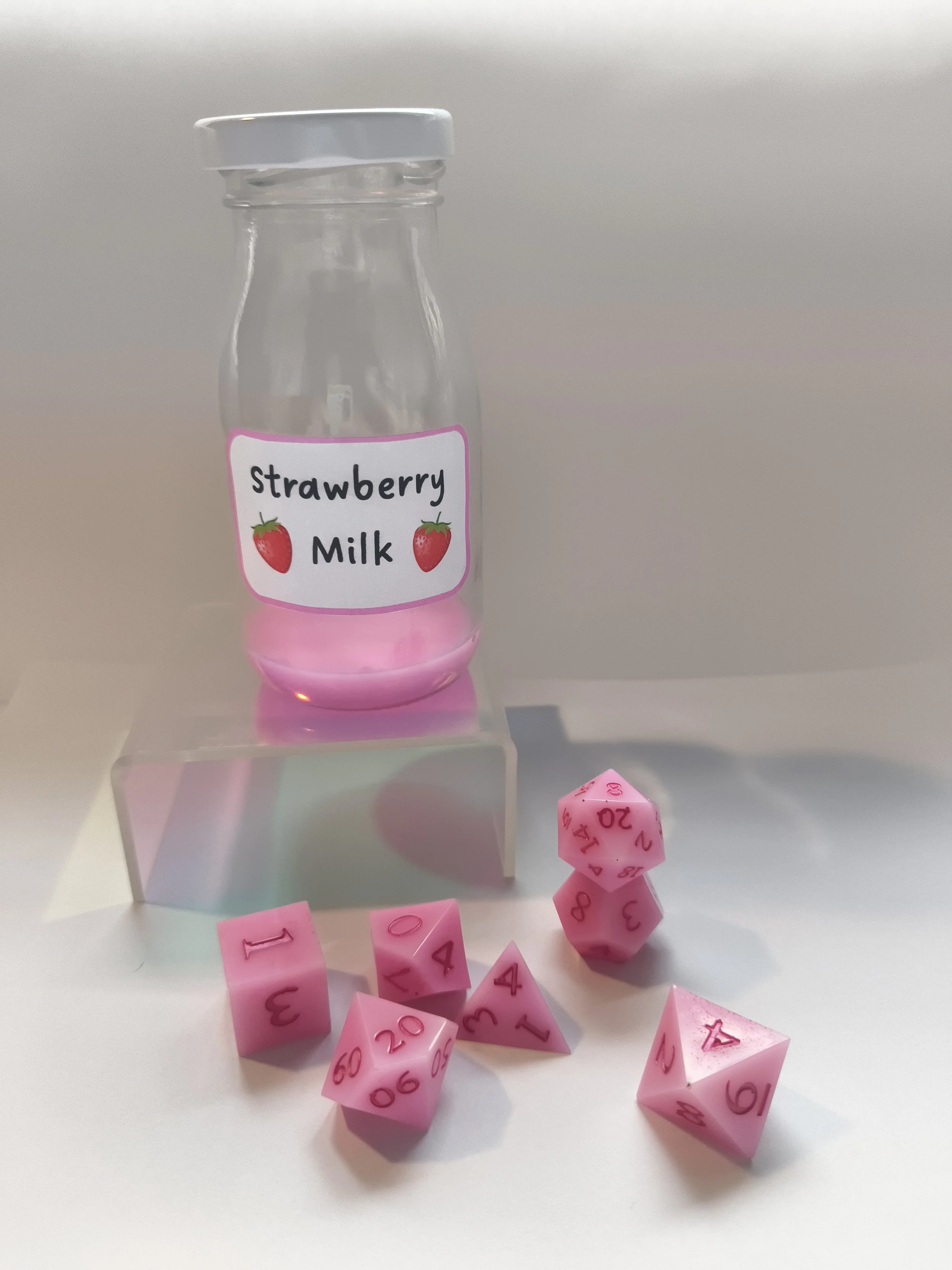 SOLD OUT! Würfelglas Strawberry Milk