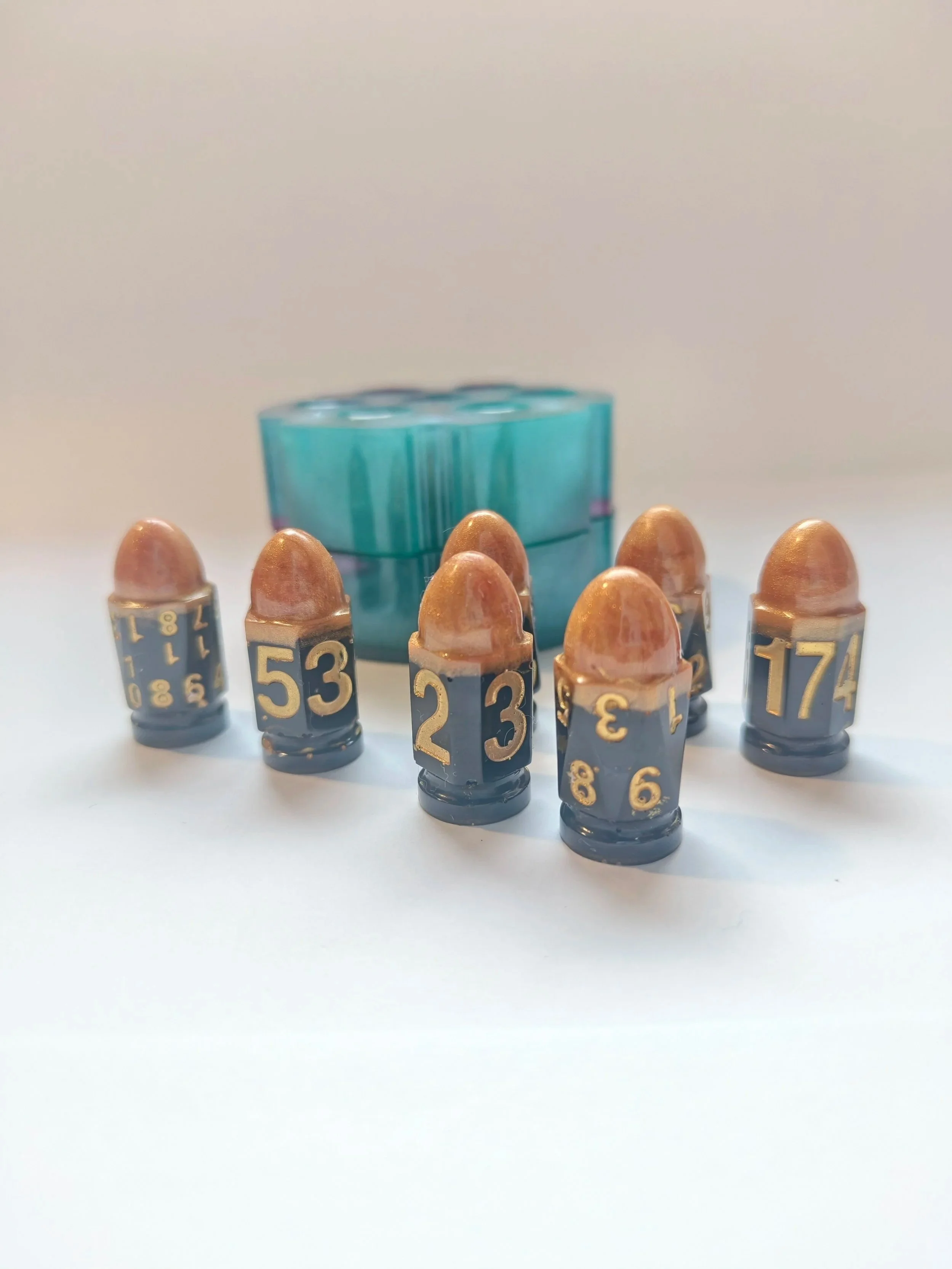 Bullet Würfel Black-gold