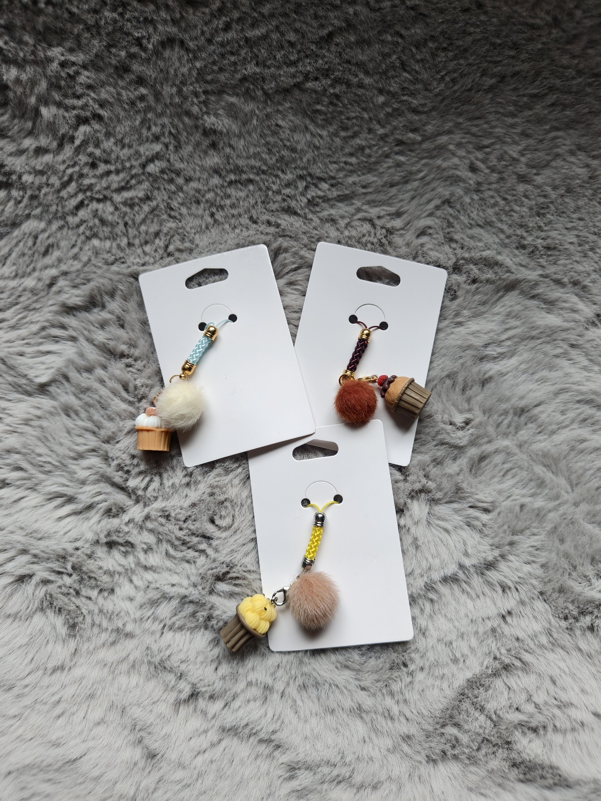 Handy Charms Cupcake