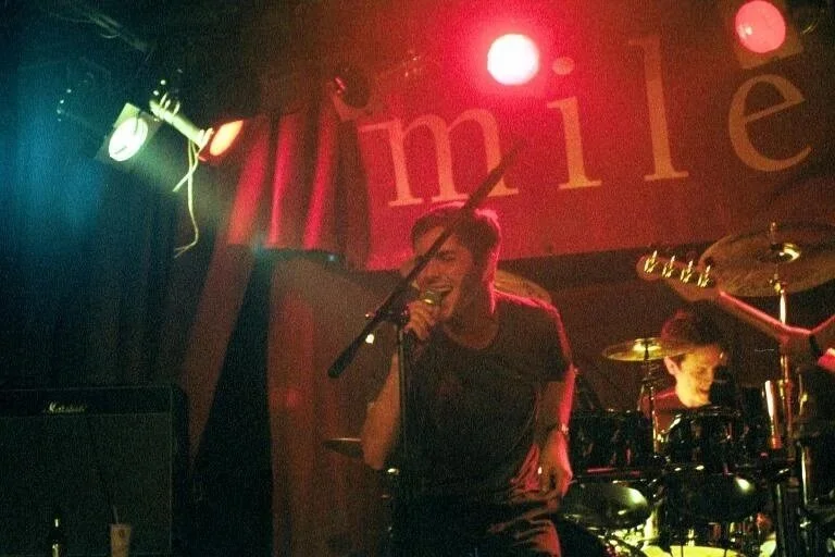 Live rock performance by Noel Hartough