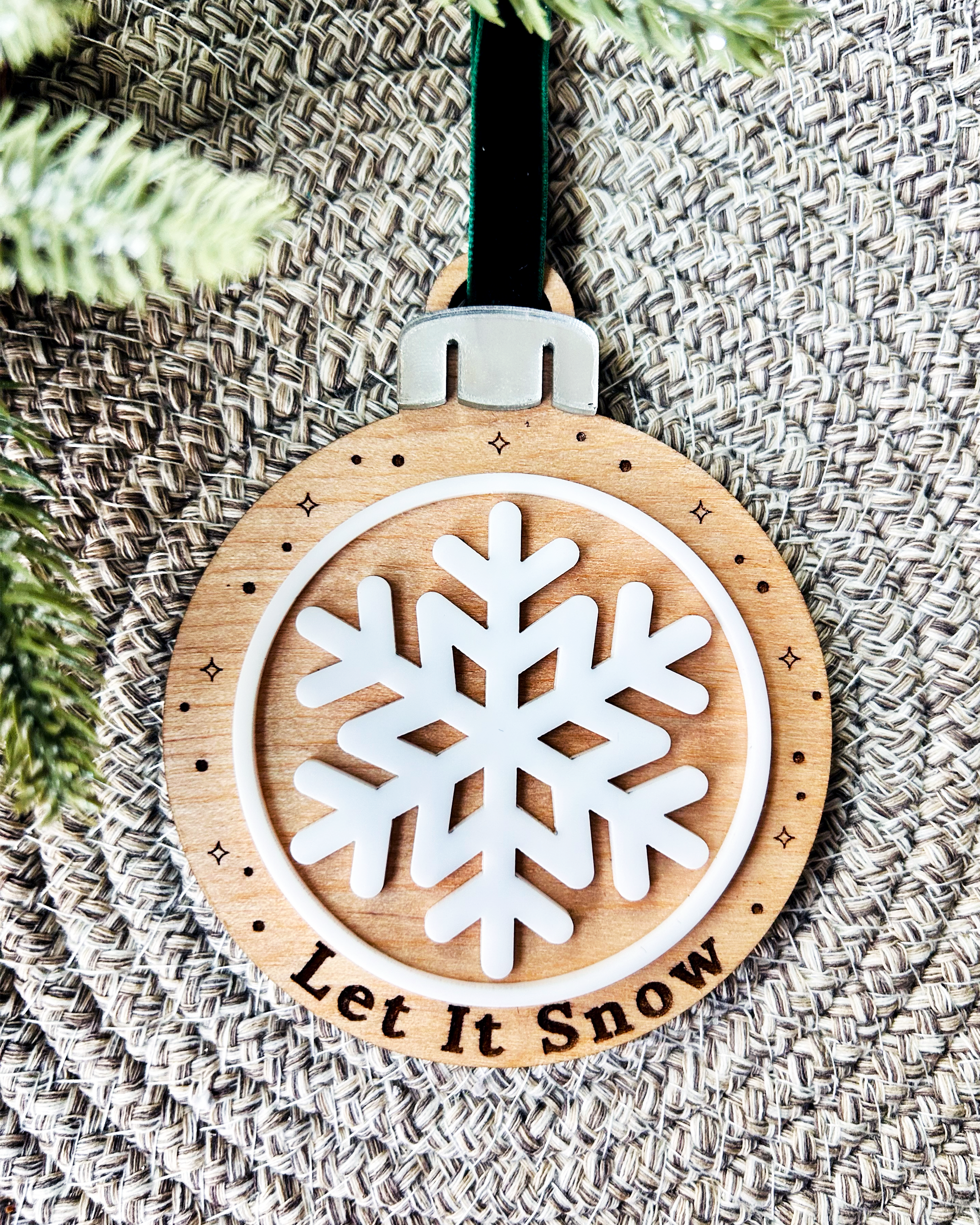 snowflake2.png