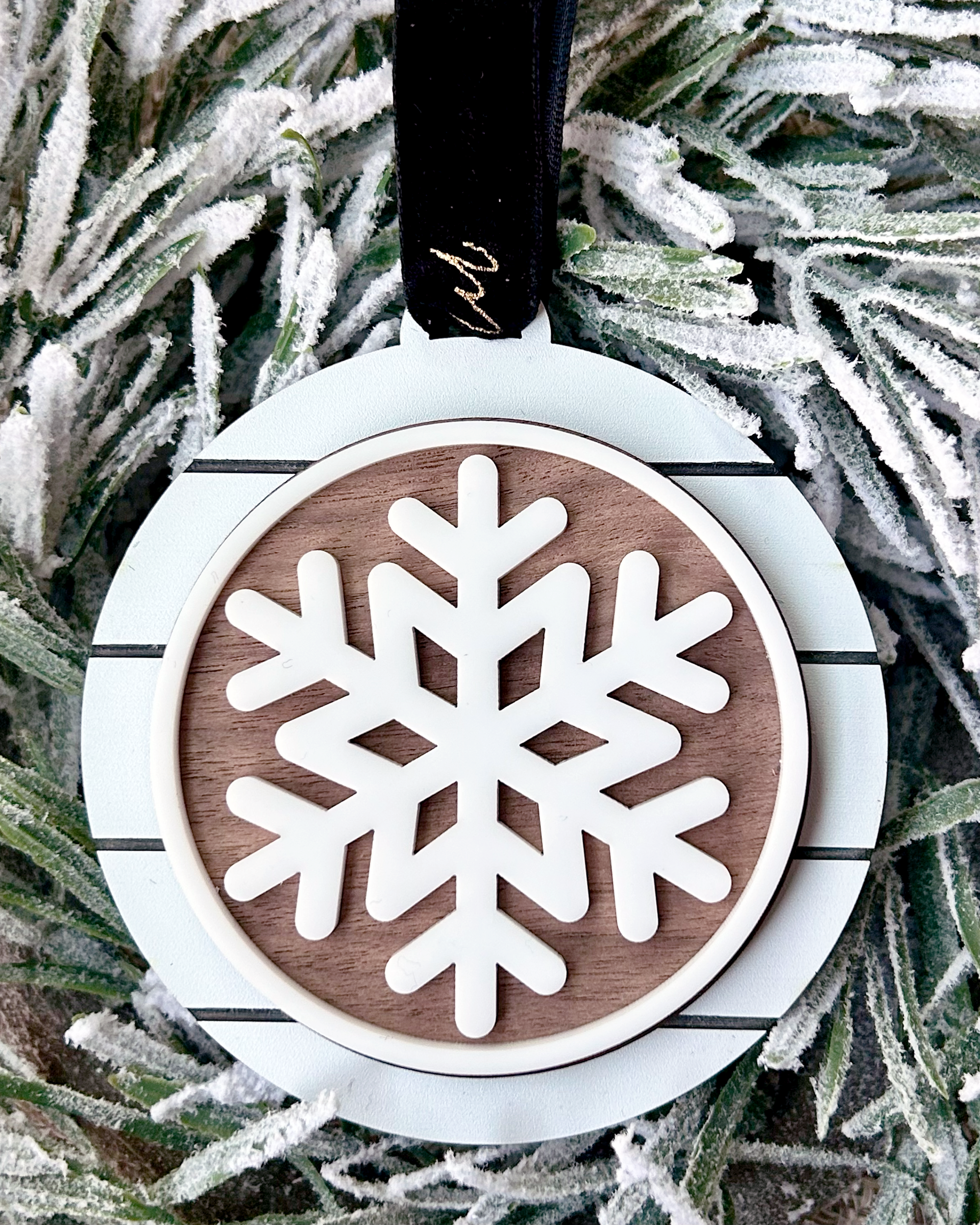 snowflake2.png
