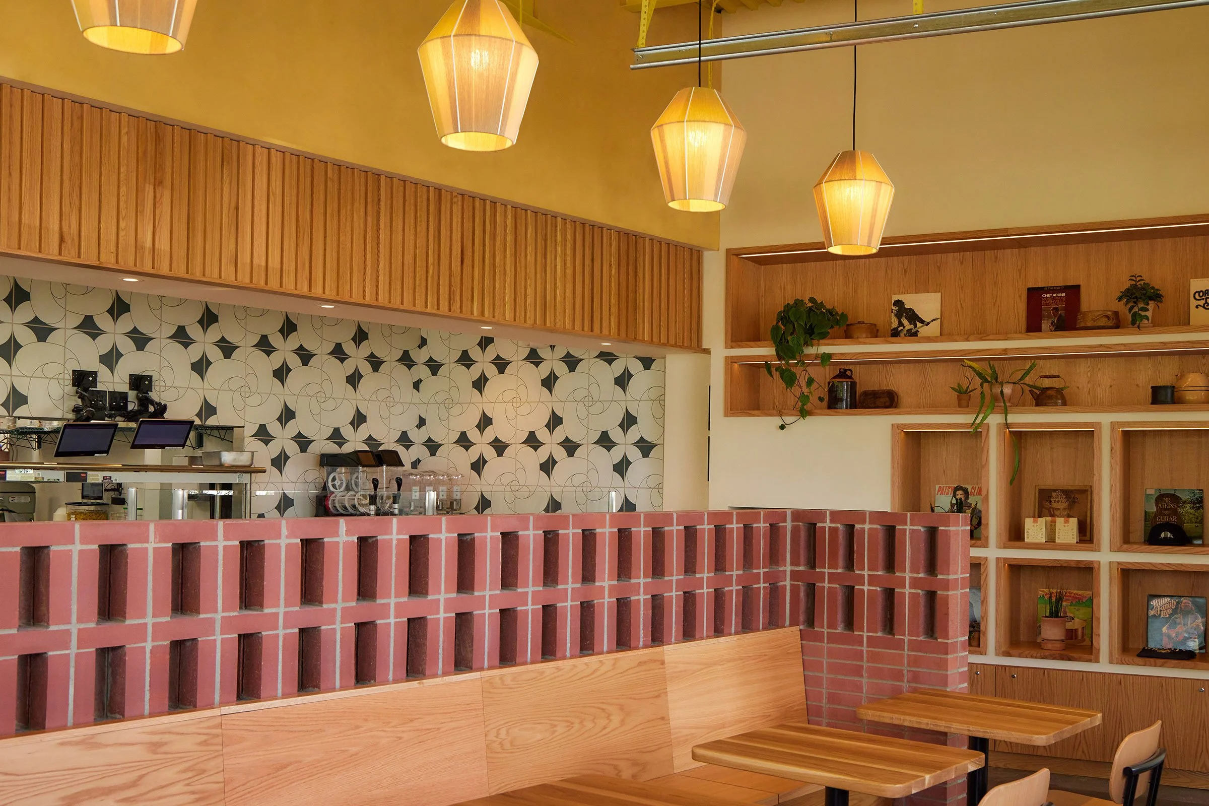 13_LADYBIRD_interior.jpg