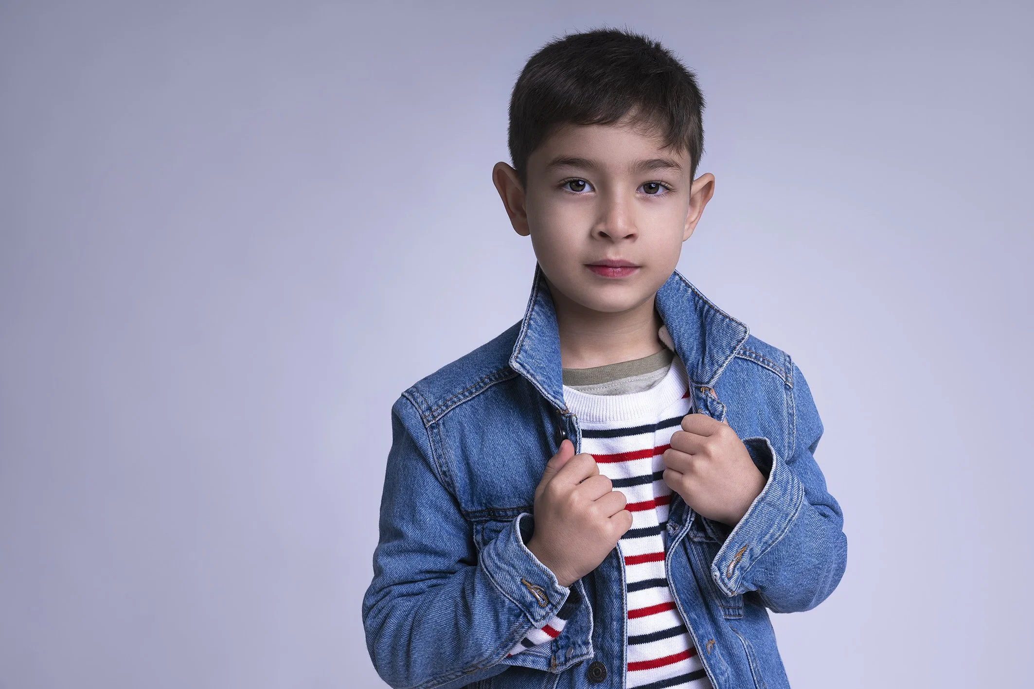 sesión de book para casting infantil en estudio profesional en Málaga