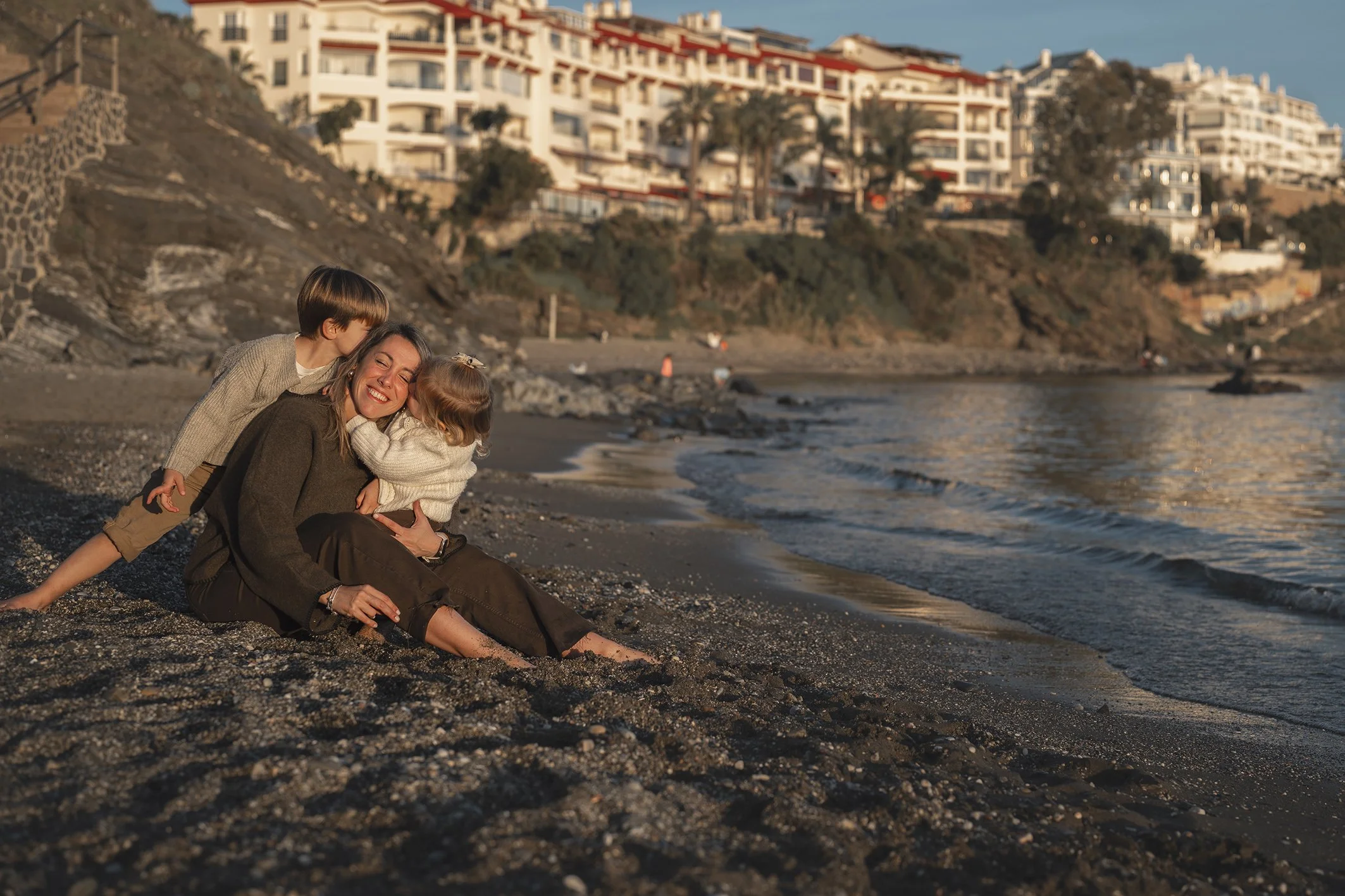 sesión-fotos-familia-playa-benalmadena.jpg