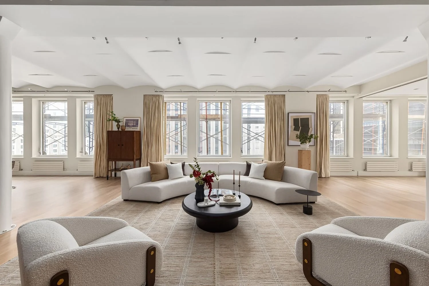 Full-Floor Residence