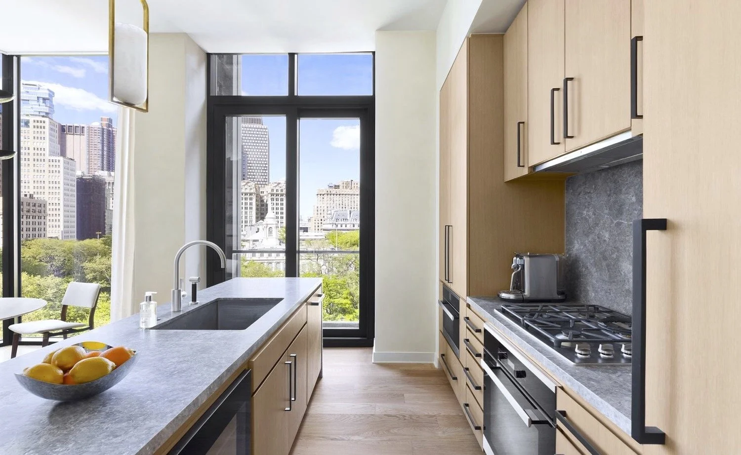 N°33 PARK ROW — photo 4