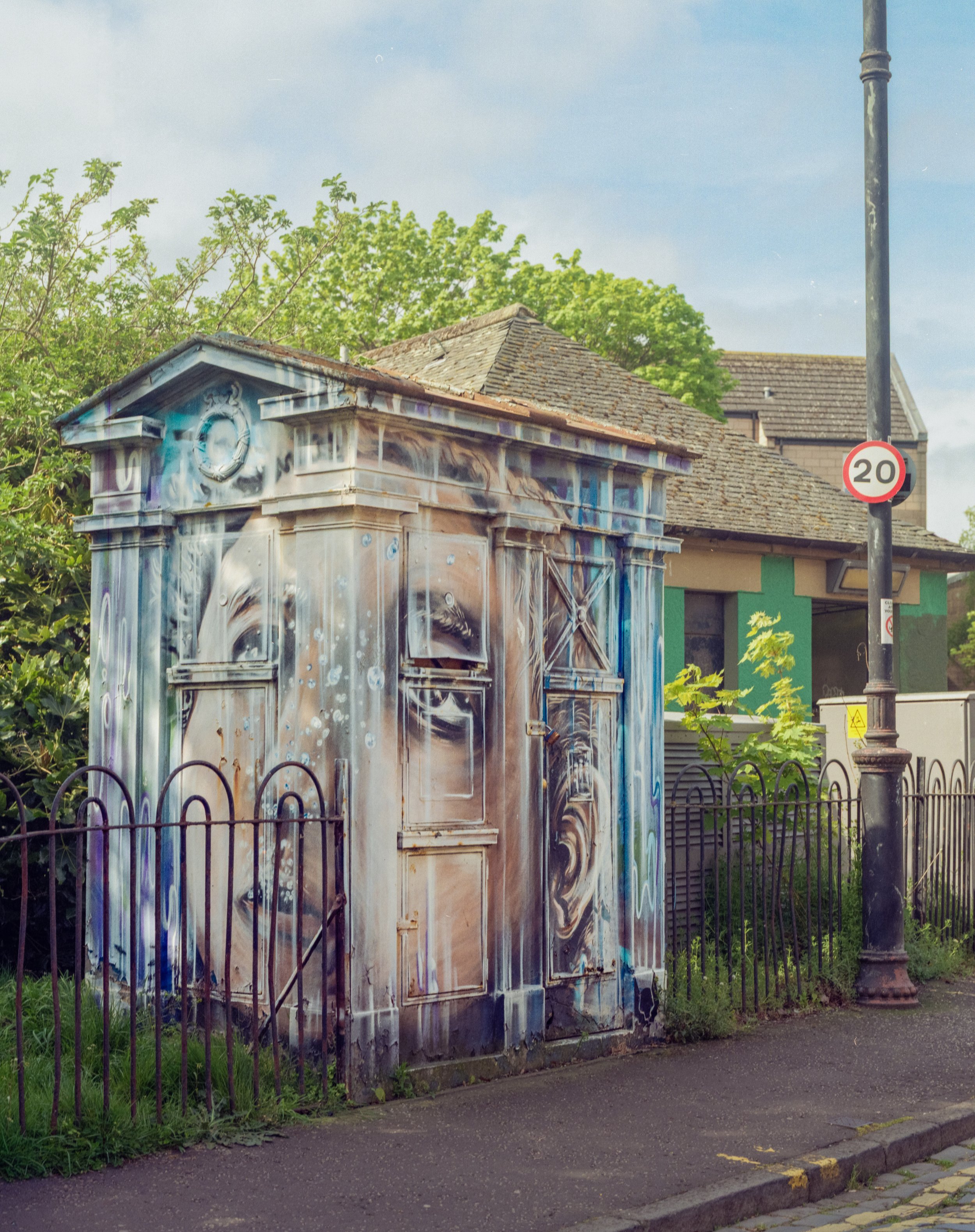 260508_Policebox2_RZGold2000006.JPG