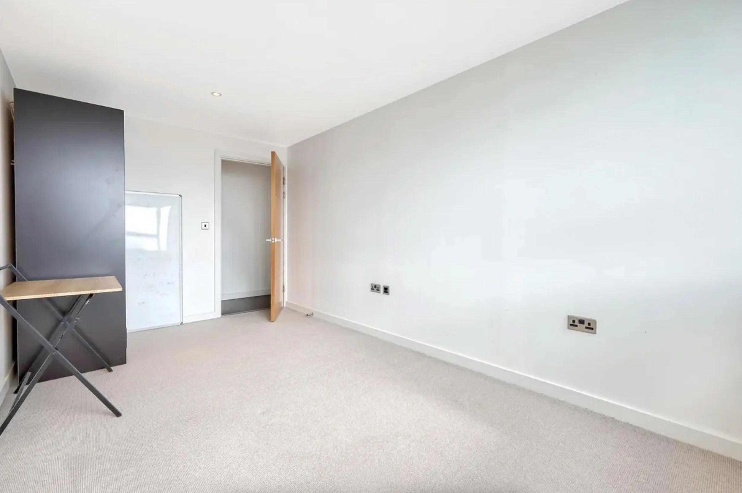 F43MalPoi 2026-04-01 at 15.39.21.JPG