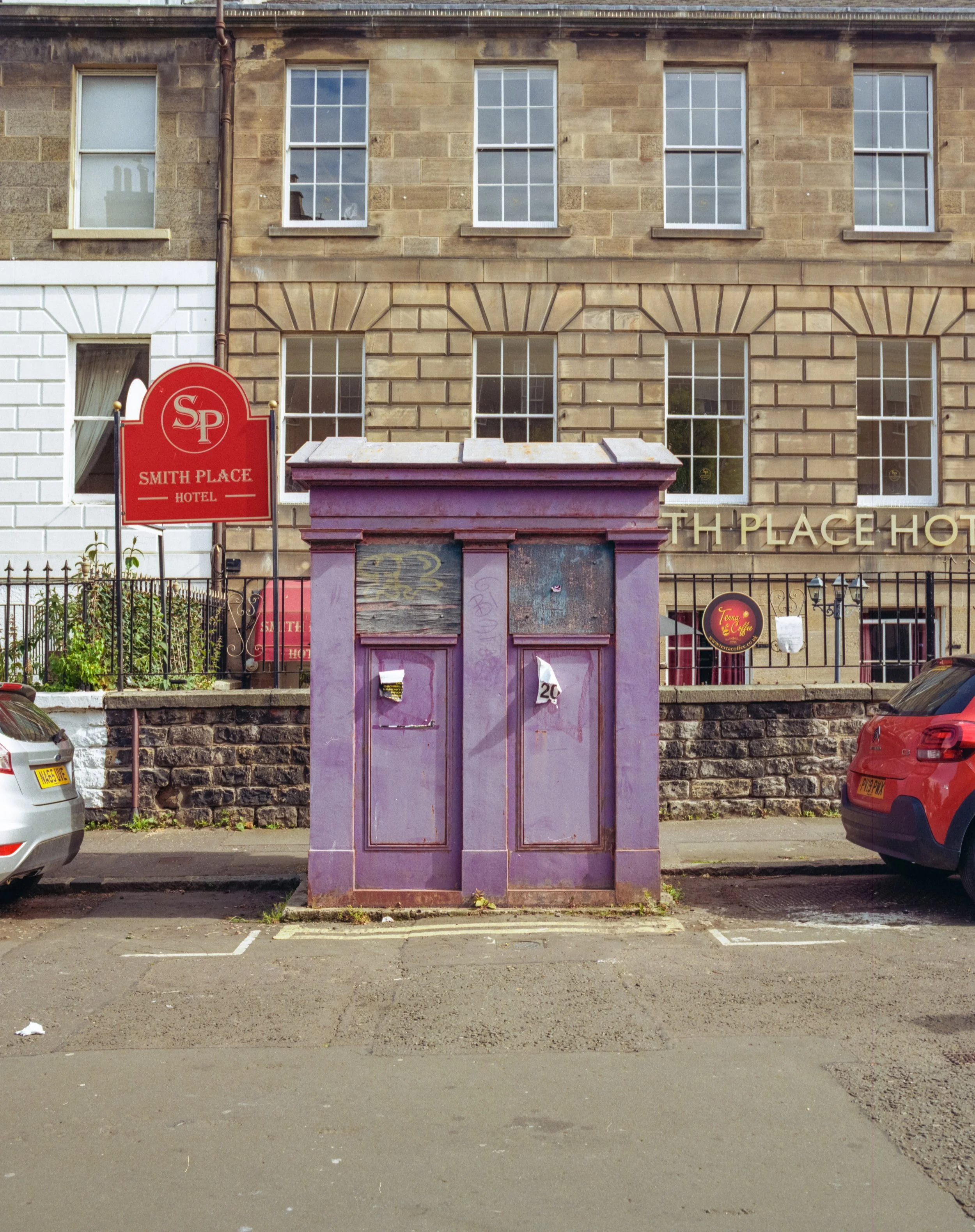 260508_Policebox_RZGold2000007.JPG