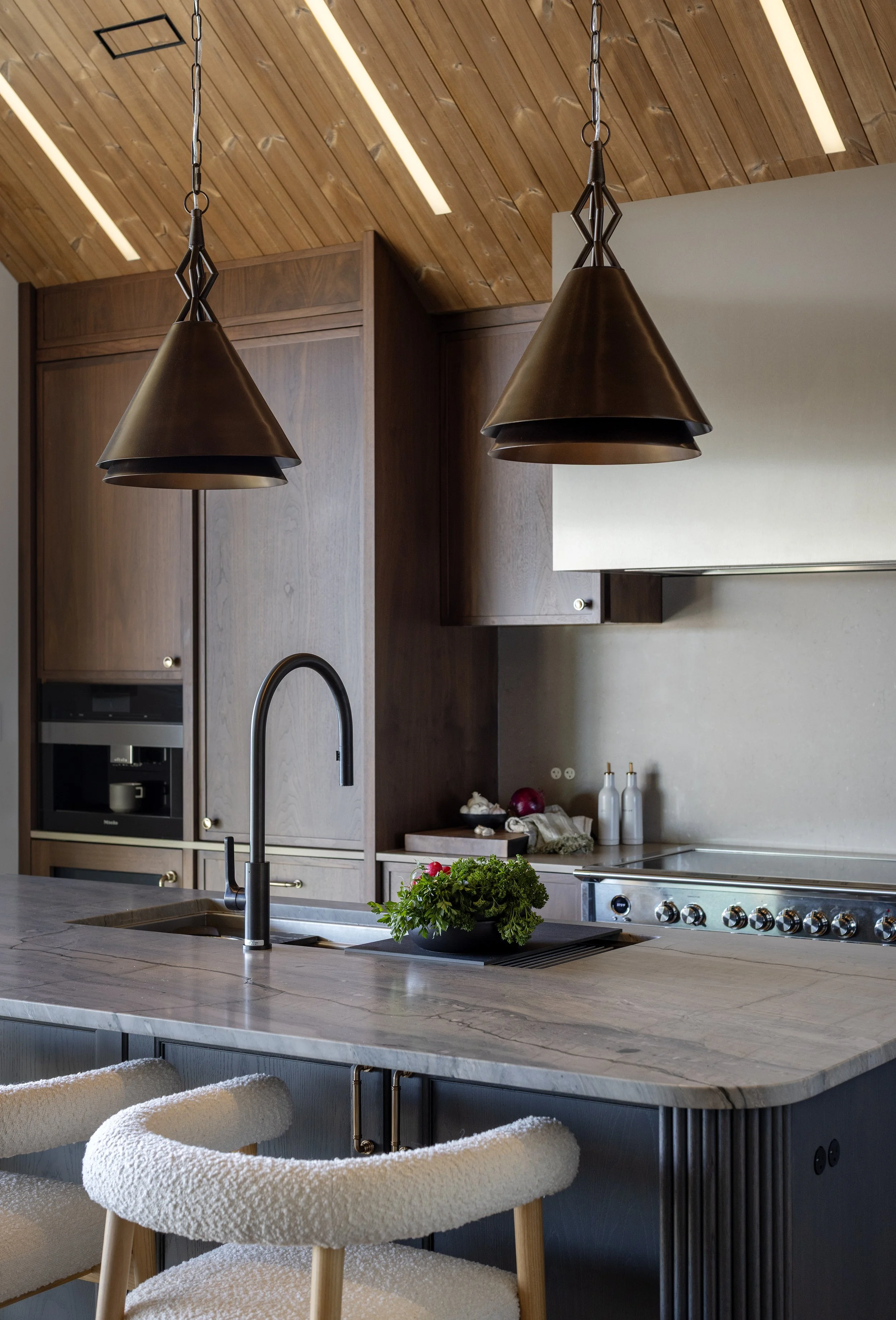 Jamie Banfield Design Inc-The-Sidney-Exterior-Custom-Home-38.jpg