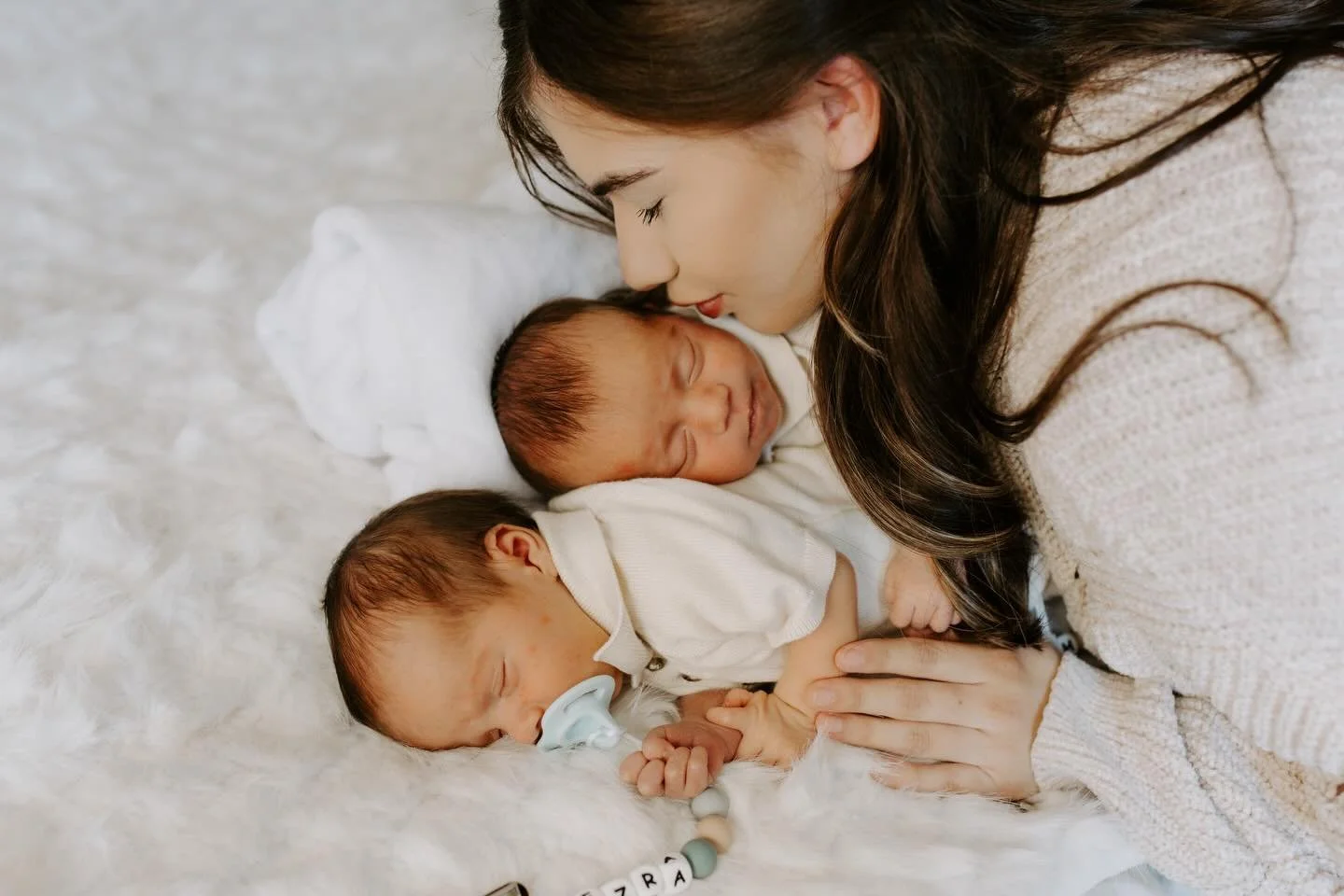 There is nothing more powerful than a mother&rsquo;s love 🤍

The quiet moments, the soft kisses, the way time seems to stand still &mdash; this is where the real magic lives. Two tiny souls, held so gently, so completely loved from the very beginnin