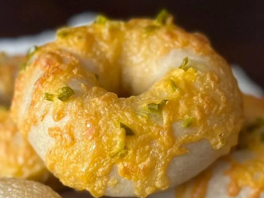 Jalapeno Cheddar (1/2 Dozen)