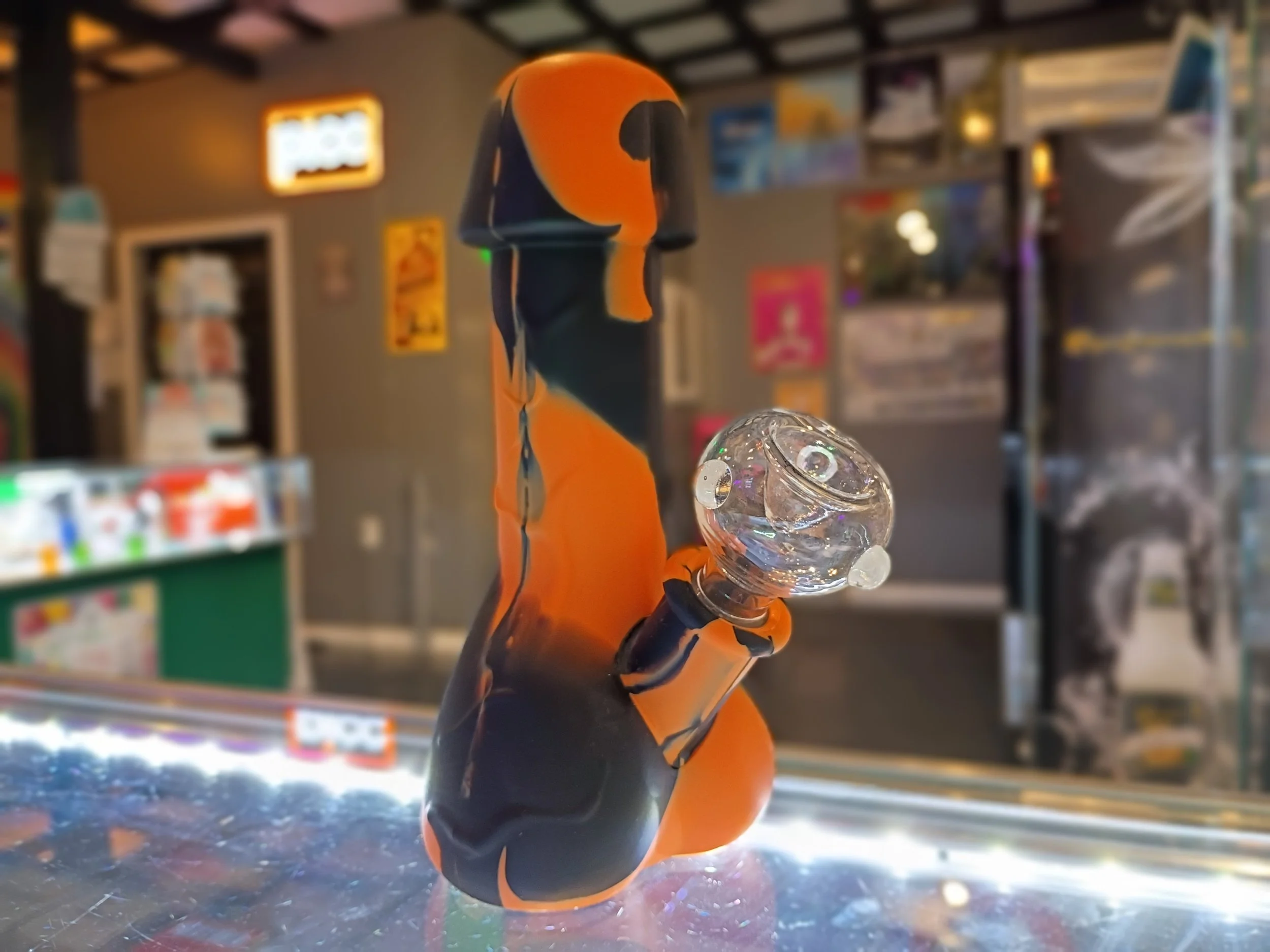 Silicone penis bong