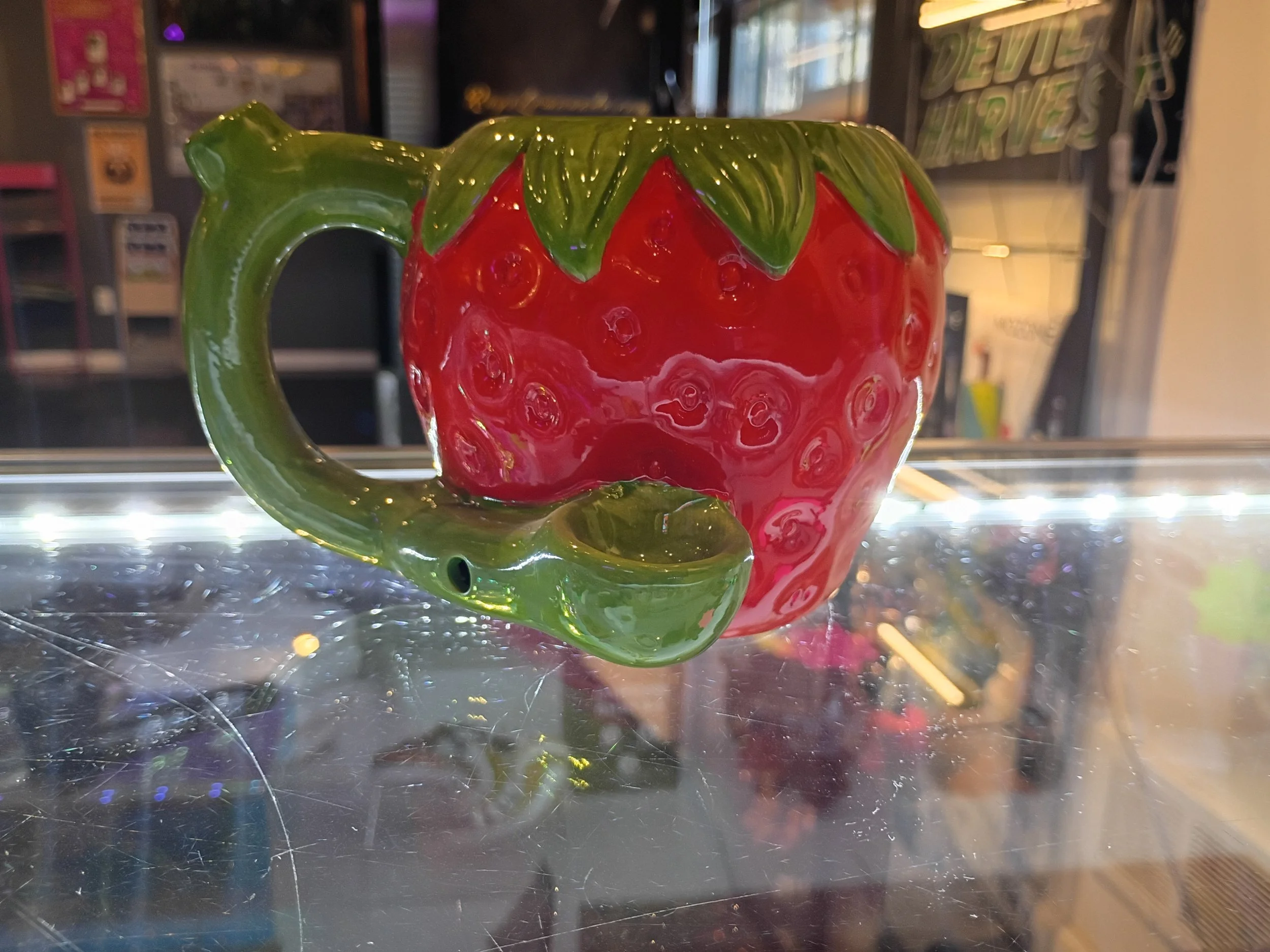 Strawberry pipe mug