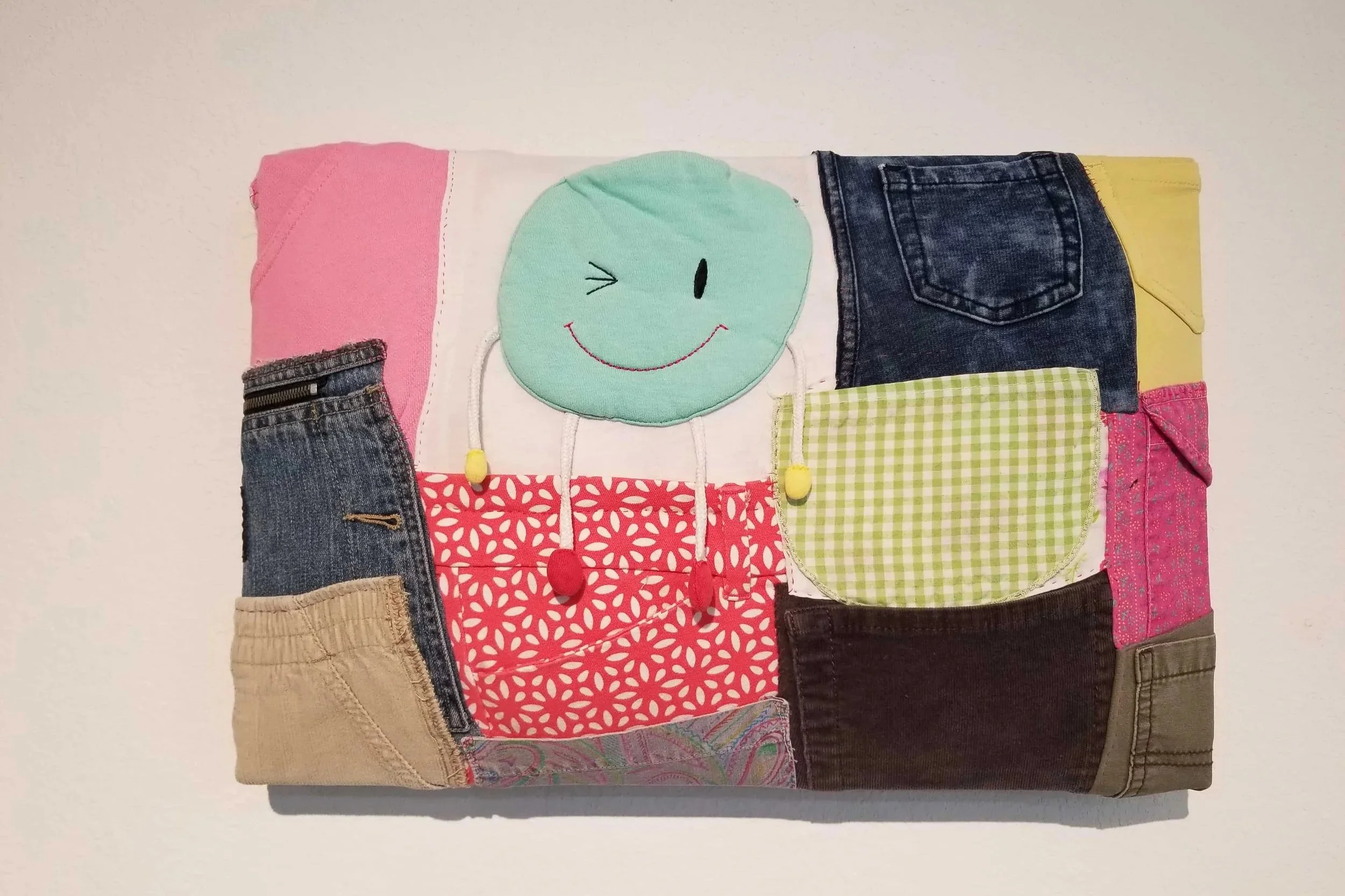 Pocket Collection

12” x 18” x 4”

Cotton, Spandex, Polyester, Wood Frame, Wire, Fiberfill

2022