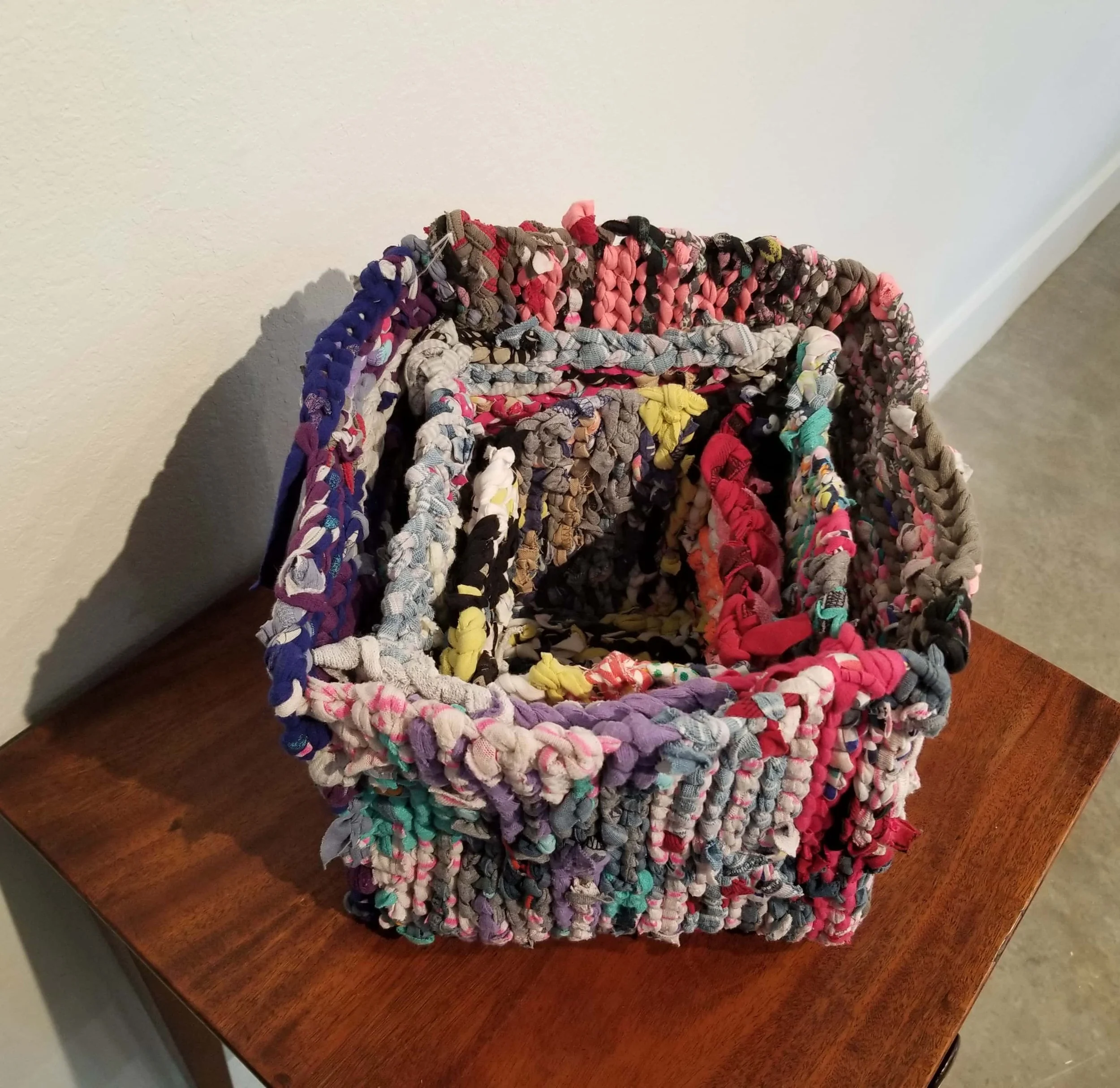 Mental Gymnastics

10” x 10” x 10”

Crocheted Worn Out Clothes

2022