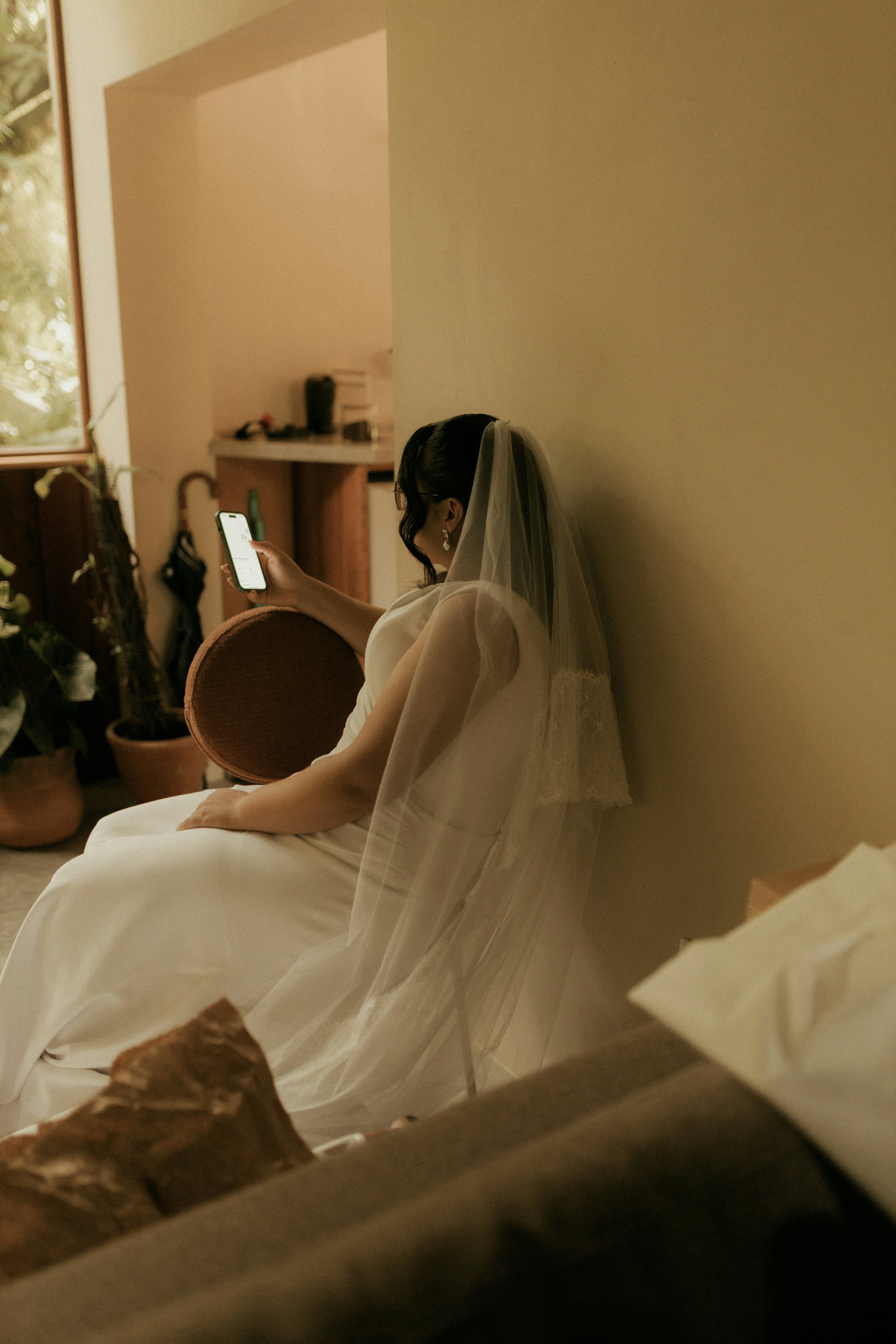 The Calm Wedding Day Timeline Guide