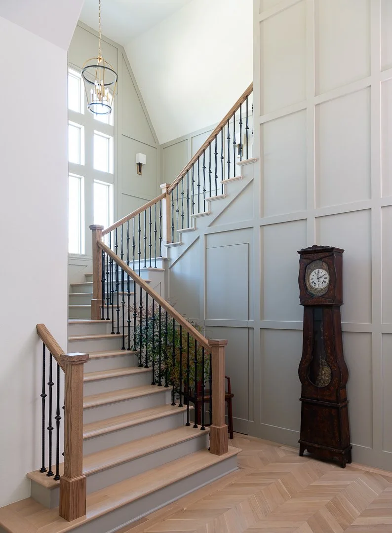 Custer Foyer 3.JPG