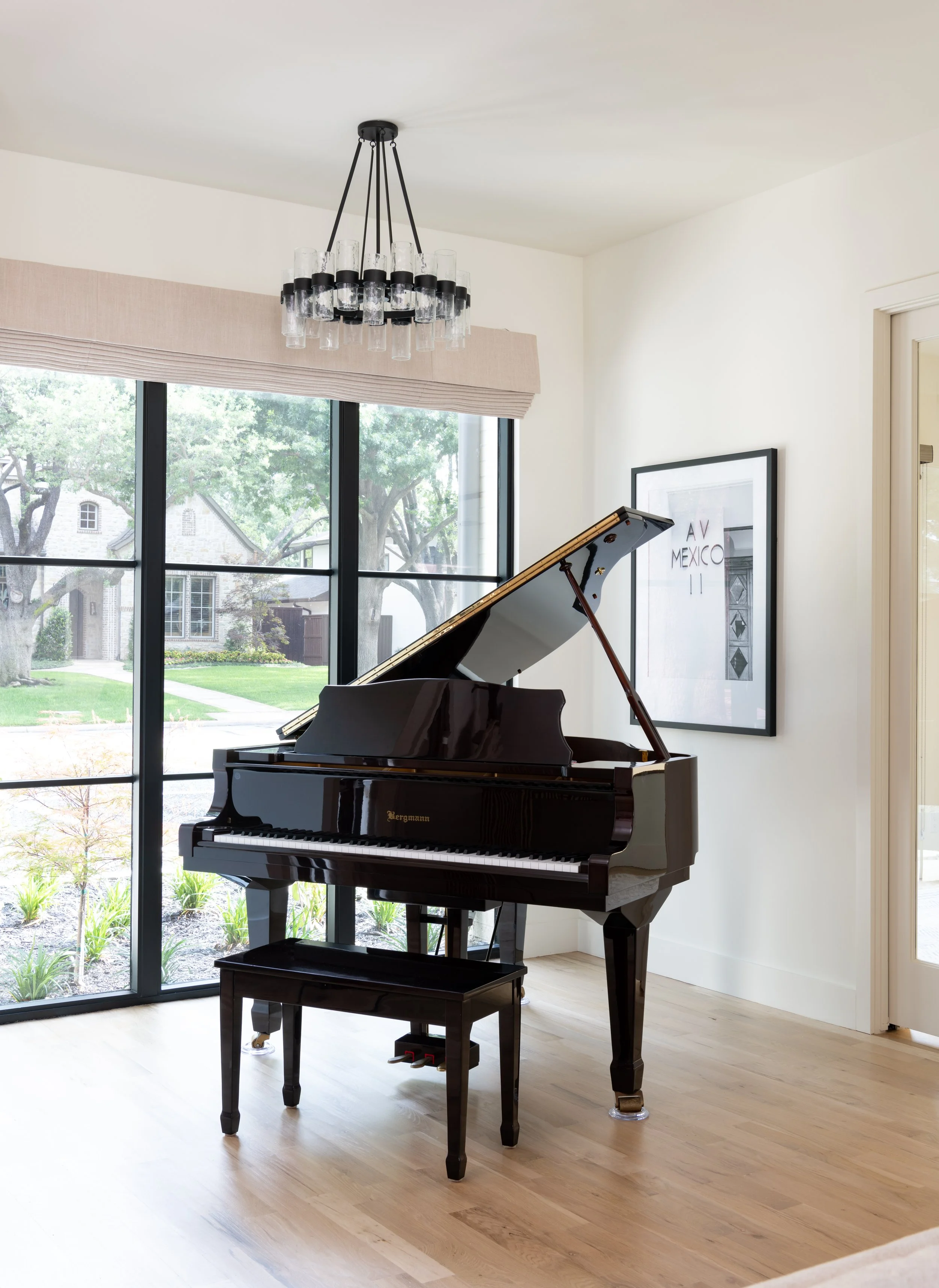 Del Roy Piano Room.JPG