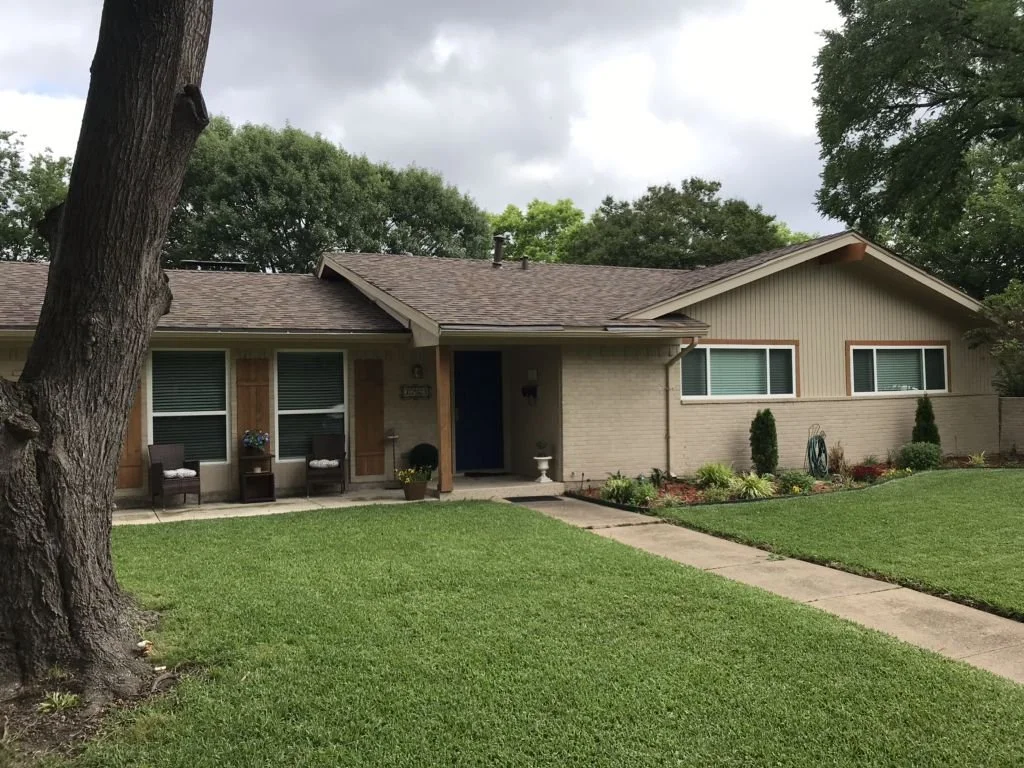 Ranch-style home with a new shingle roof by Christian Brothers Roofing in North Texas