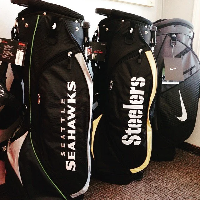 Looking for a great Father's Day gift? We have some awesome golf bags in stock that he's sure to love. #fathersday #gift #greenleagolfcourse