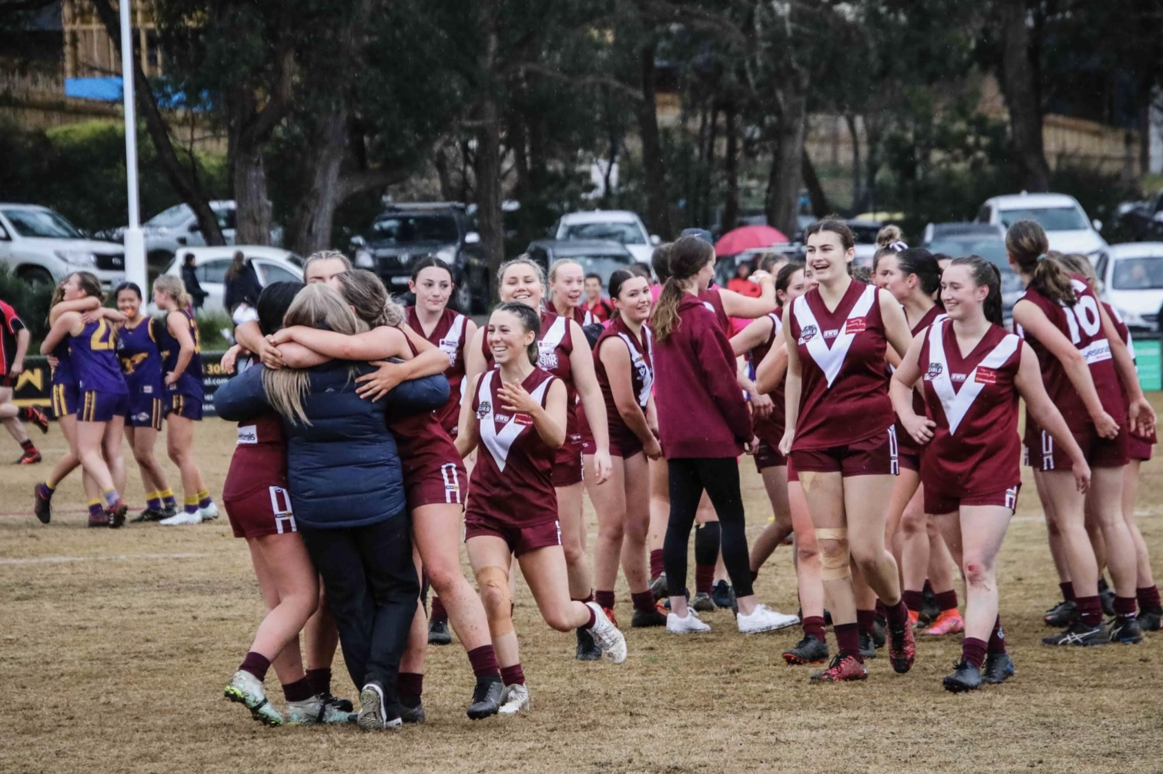 female footy nutrition coaching