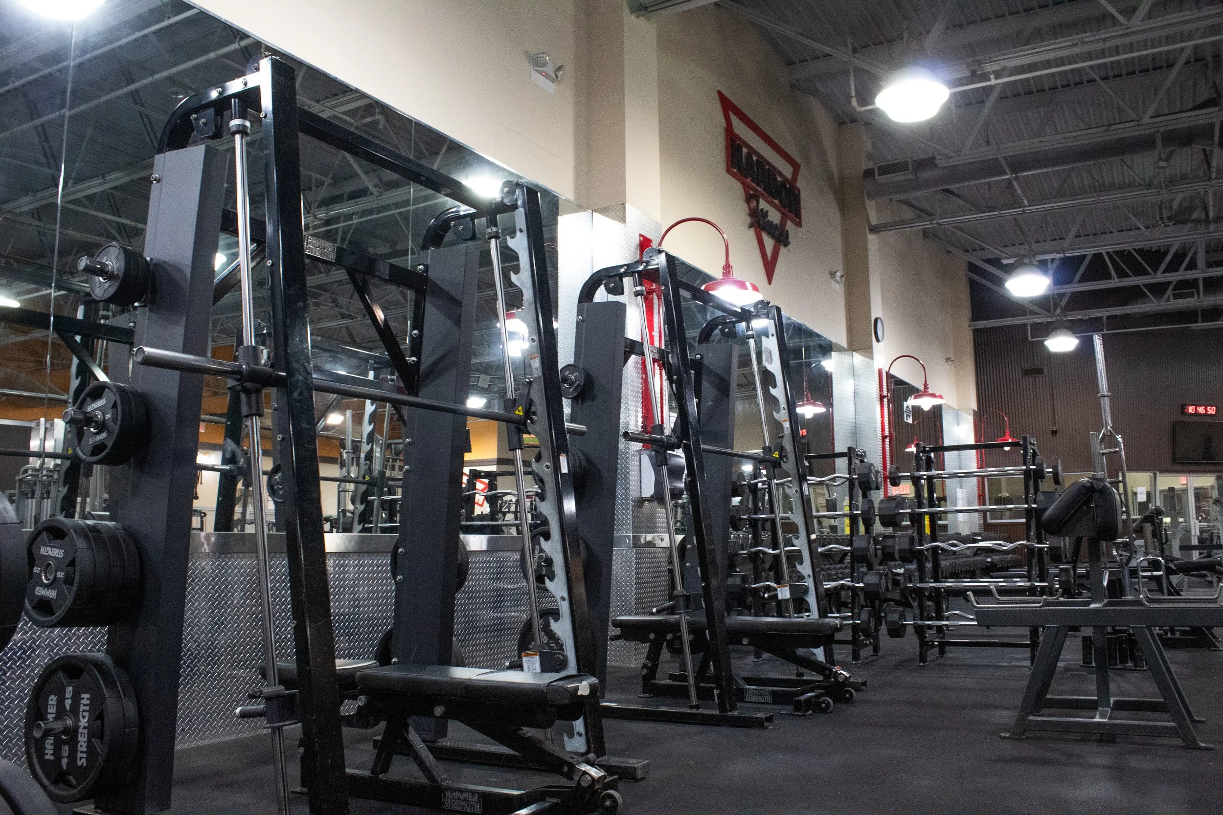 Harbor Fitness Mill Basin SMITH MACHINES