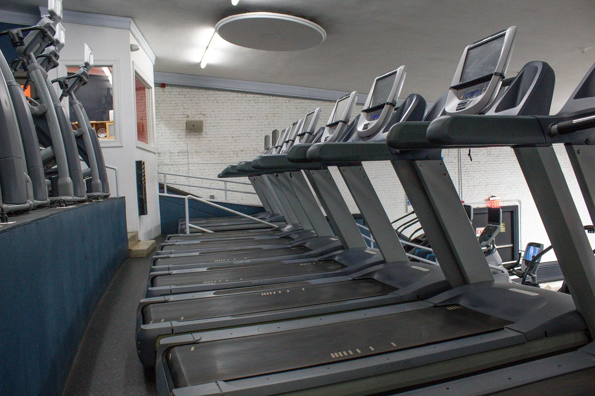 GO! MARINE PARK TREADMILLS