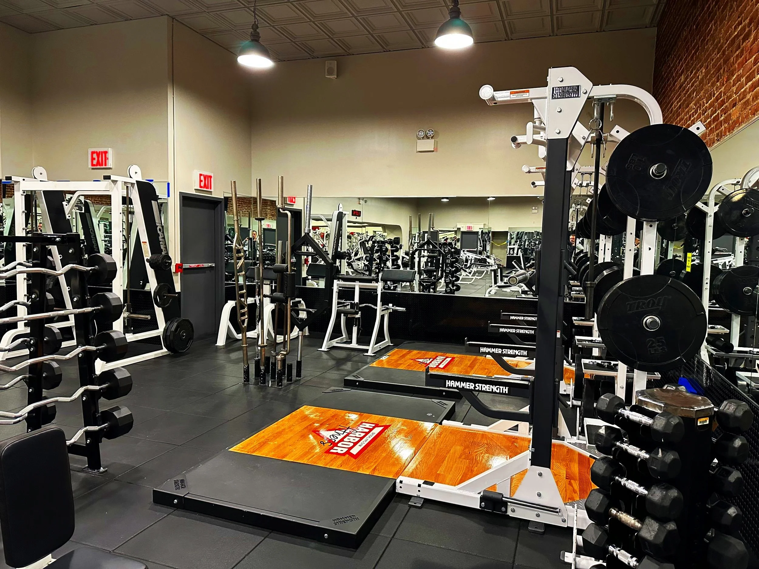 Harbor Fitness Bay Ridge At 72nd Street Power Racks