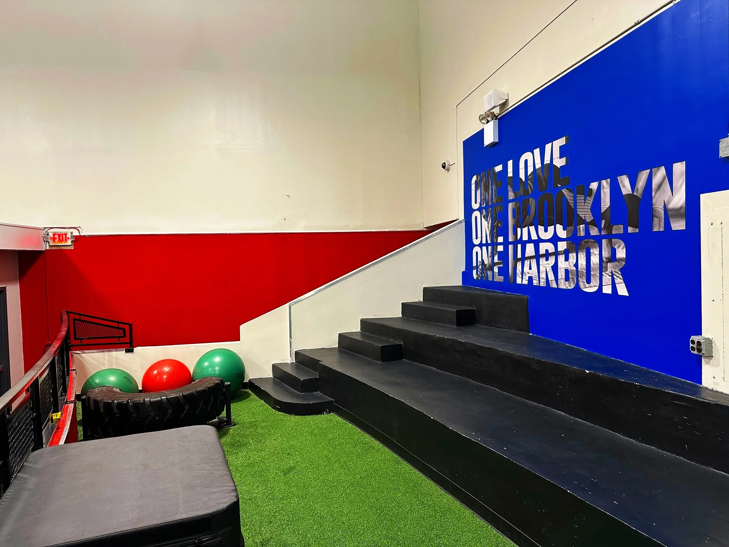 Harbor Fitness Bay Ridge At 72nd Street Mural Wall