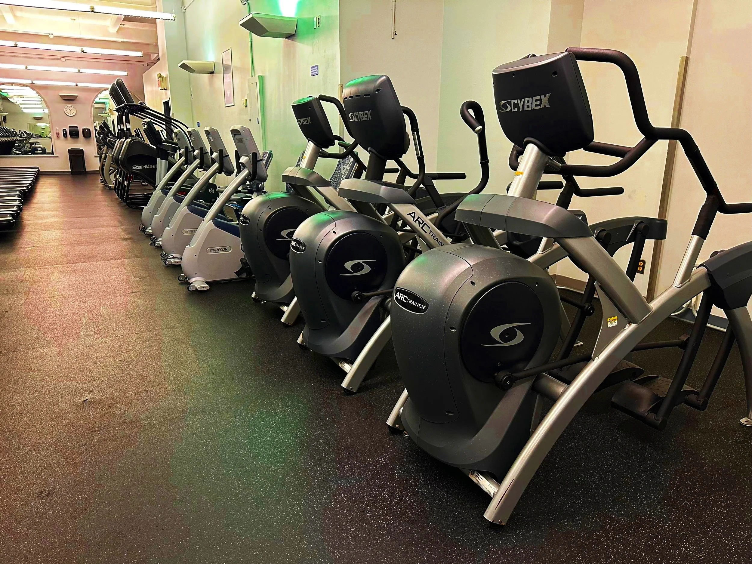 Harbor Fitness Bay Ridge At 72nd Street Cardiovascular Machines