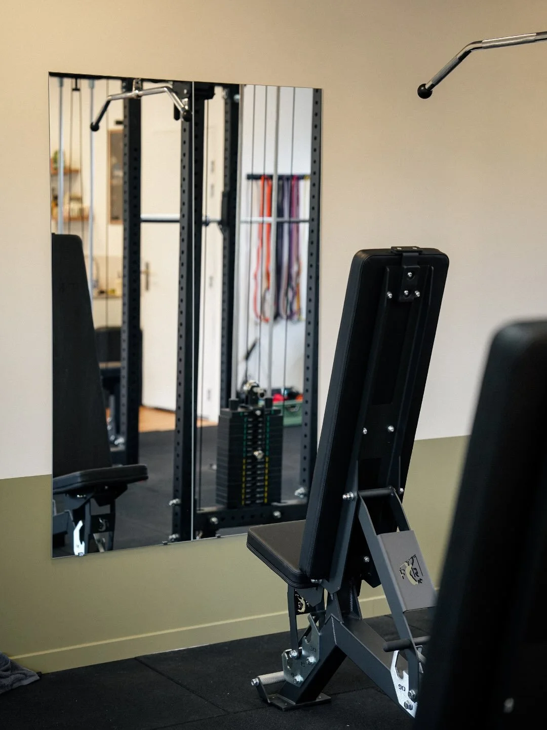 Circuit Training &amp; Musculation 🏋️&zwj;♀️ 

Au Sisters Club, le Circuit Training se pratique en petit groupe, avec un coach dipl&ocirc;m&eacute; qui encadre chaque s&eacute;ance et adapte les exercices au niveau de chacun 🤝

La musculation compl