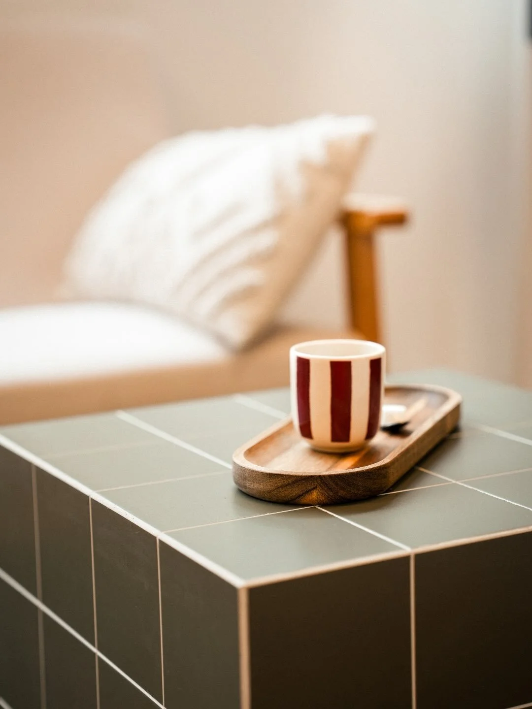 Du temps pour soi ☕️

Au Sisters Club, on ne vient pas seulement pour sa s&eacute;ance&hellip;
On reste parfois quelques minutes de plus, on &eacute;change, on prend un caf&eacute;, on souffle un peu. 🤎

Parce qu&rsquo;on voulait aussi cr&eacute;er 