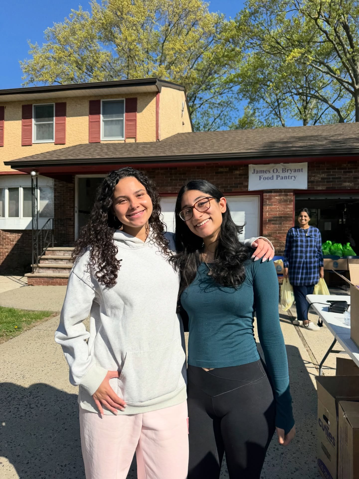 A huge thank you to everyone who volunteered yesterday in support of our philanthropic partner, James O. Bryant Food Pantry! We were able to help feed 120+ families! 💙👏