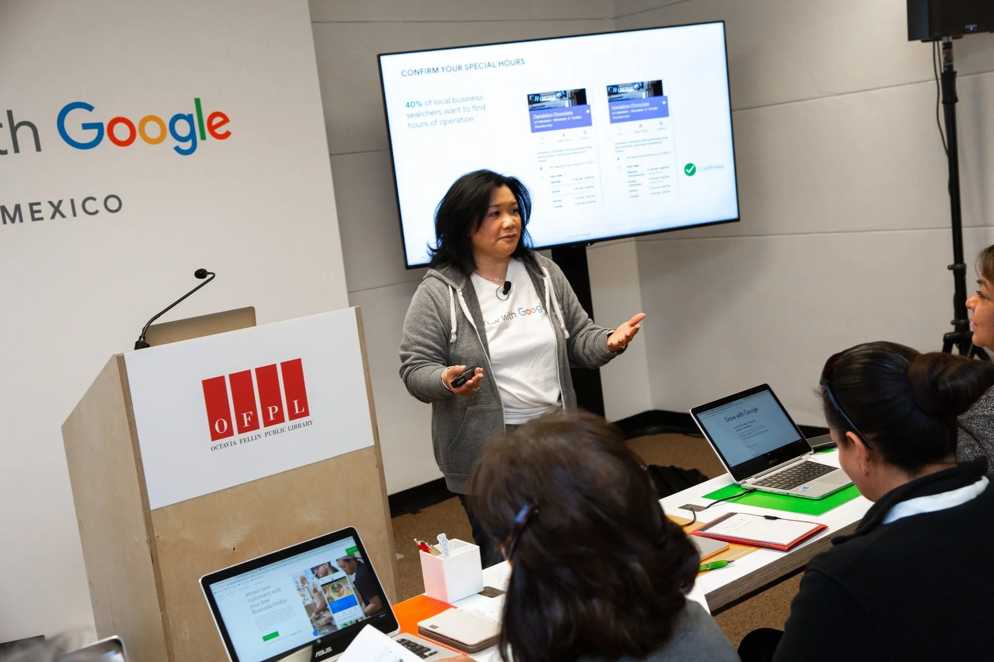 Maria Elena Duron of Smart Brand System™ presenting a training session