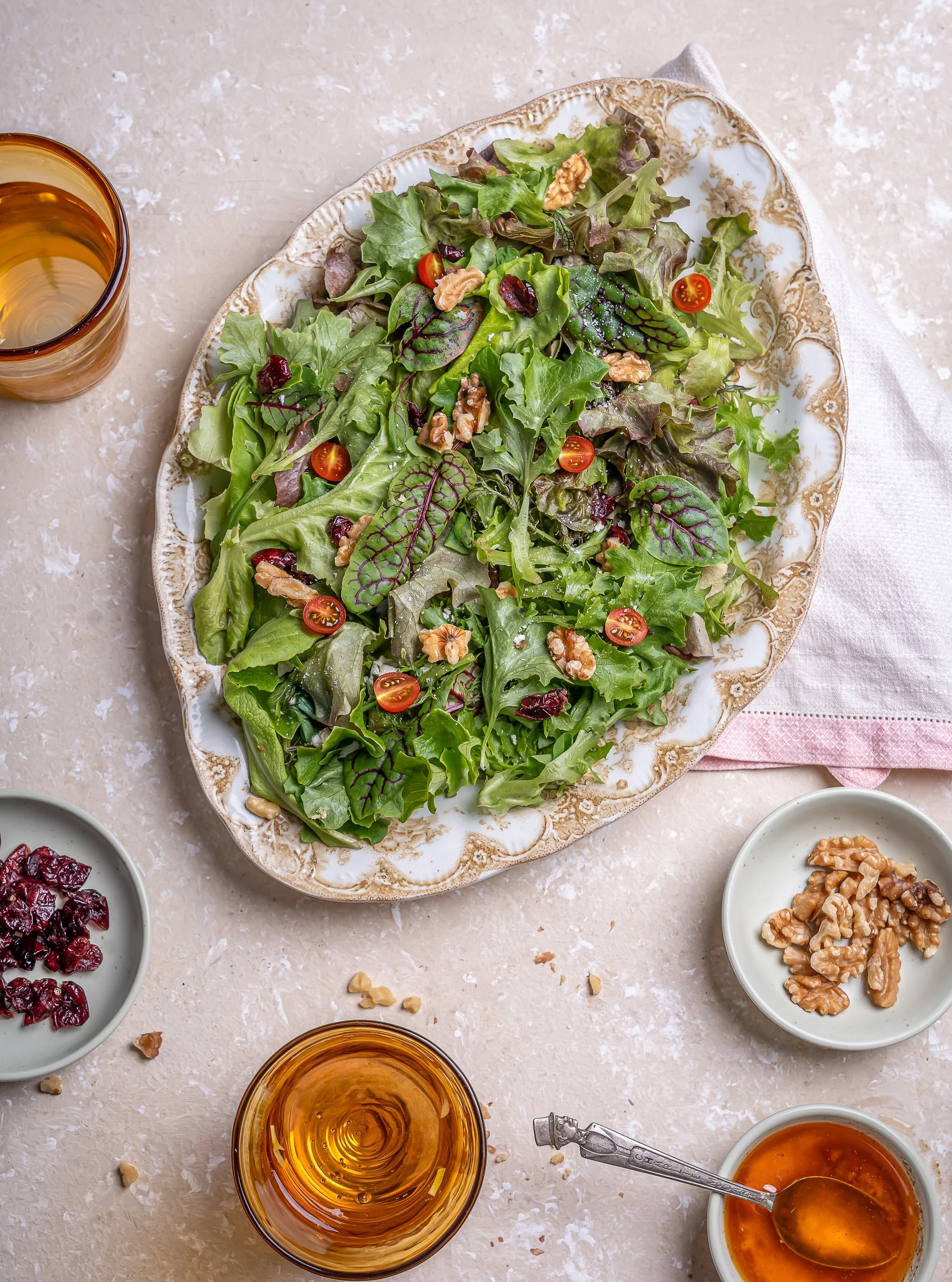 Mixed-greens-salad-tomatoes-Photography-jette-studio copy.jpg
