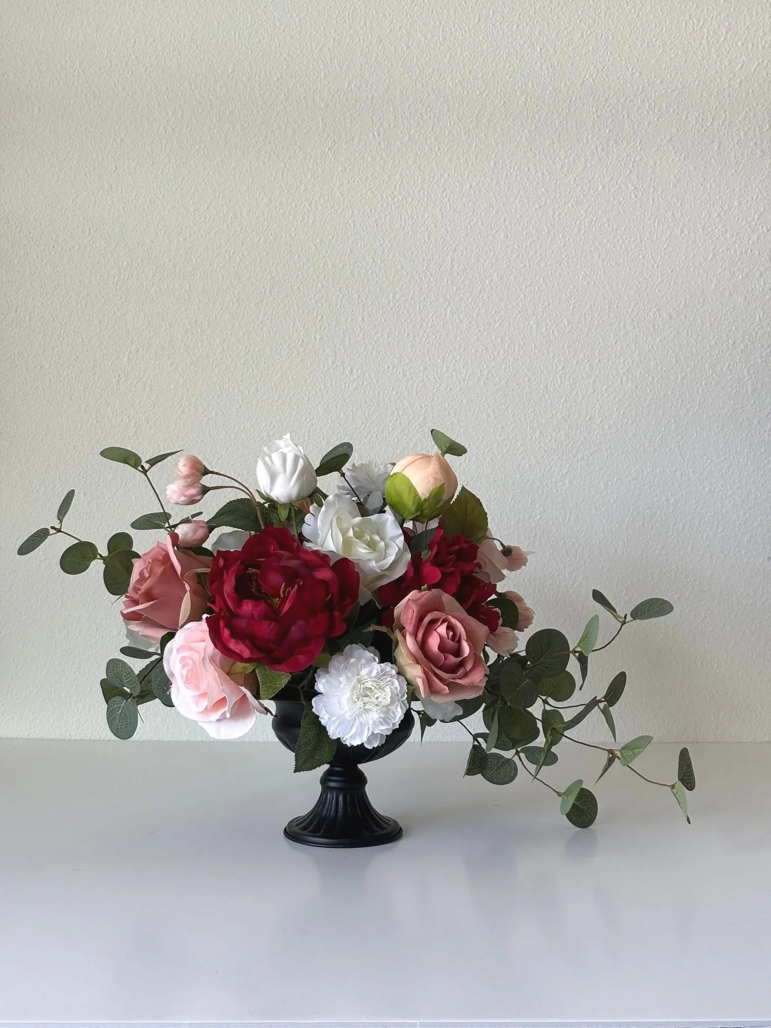 Victorian Romance Urn