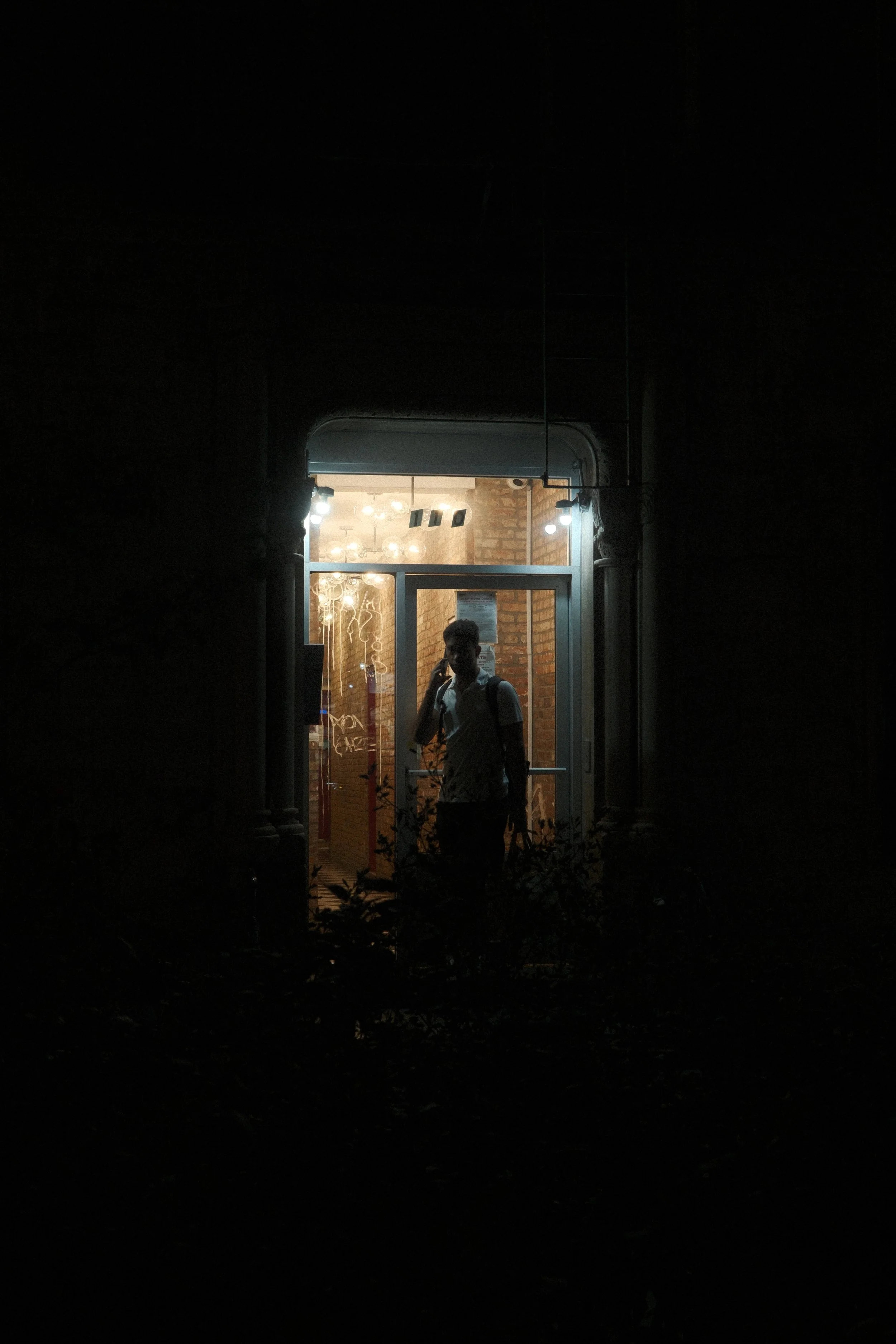 nighttime nyc phone call