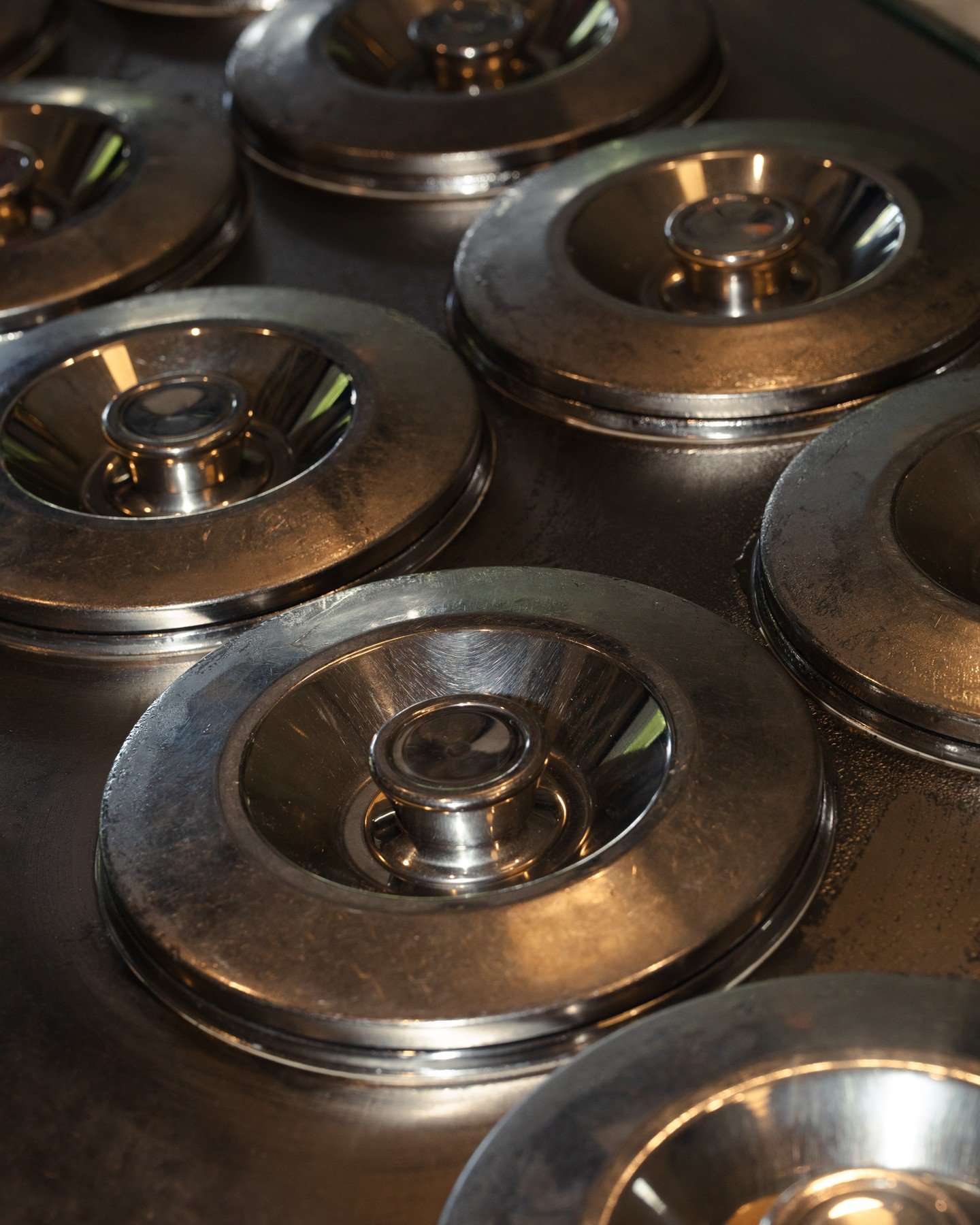 Cup or cone? Be honest.⁠
⁠
It says more about you than you think.⁠
⁠
First dates, take notes. This one matters.⁠
⁠
📍150 Lygon St, Carlton North⁠
⁠
#BekuGelato