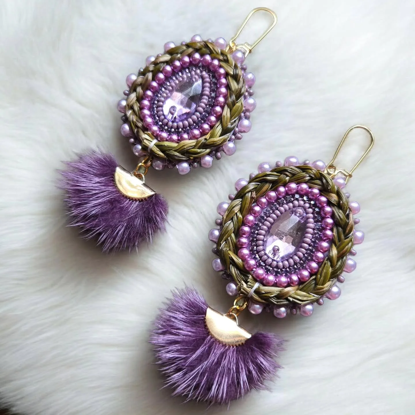 These lilac pretties are available 💜 $155 Canadian plus $20 shipping. Dm me to purchase!